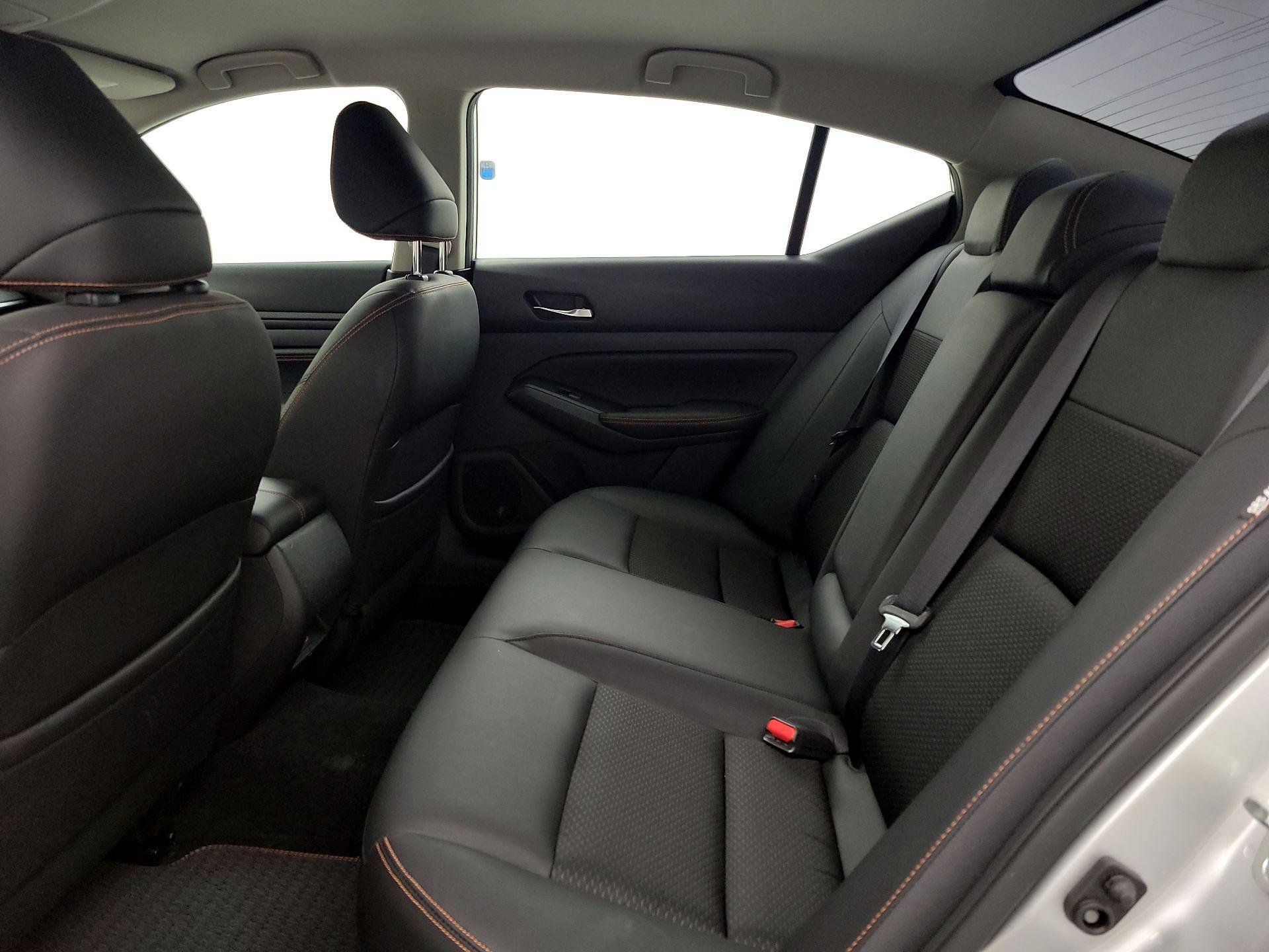 Thumbnail: 2019 Nissan Altima - 19