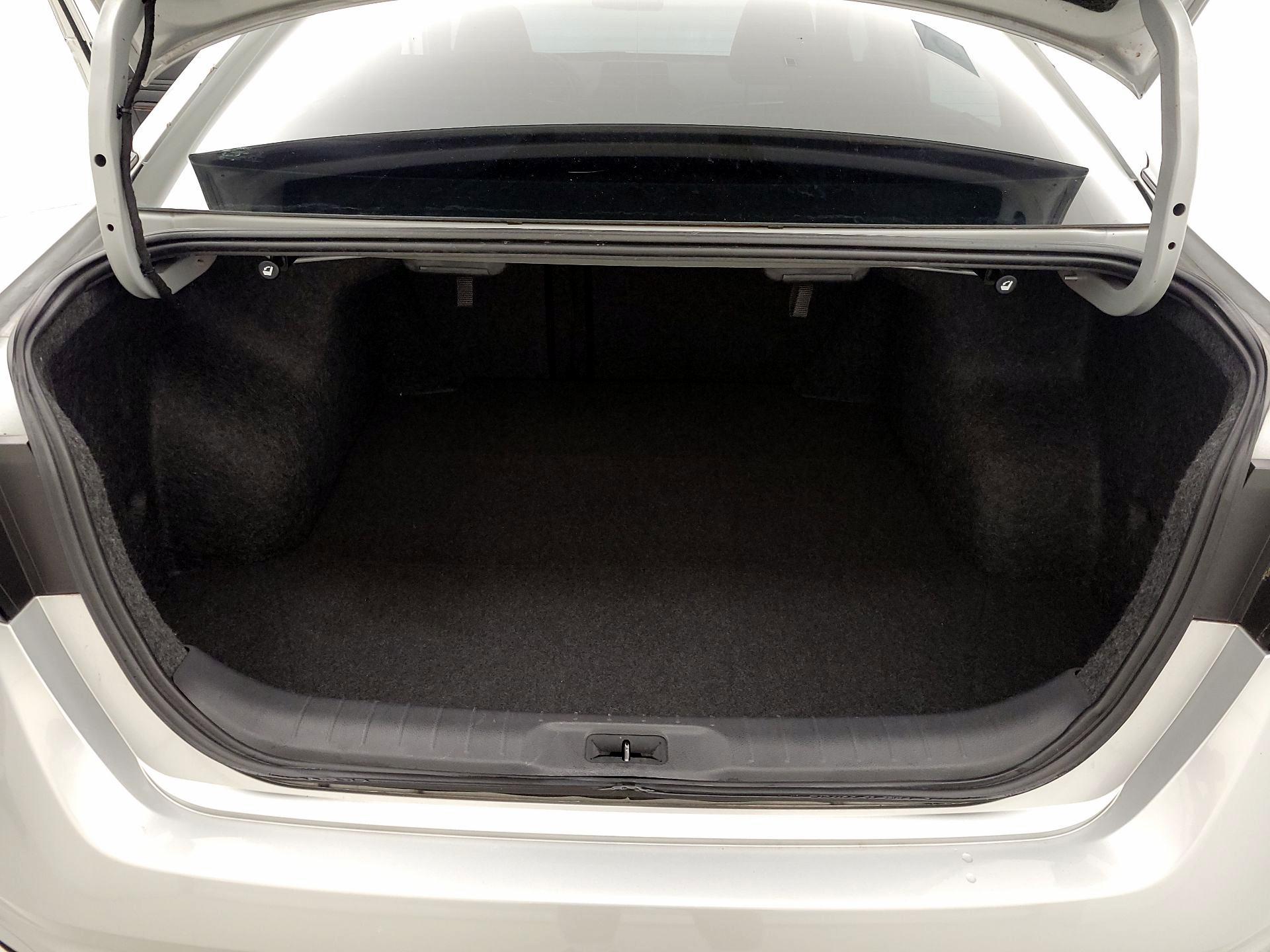 Thumbnail: 2019 Nissan Altima - 20