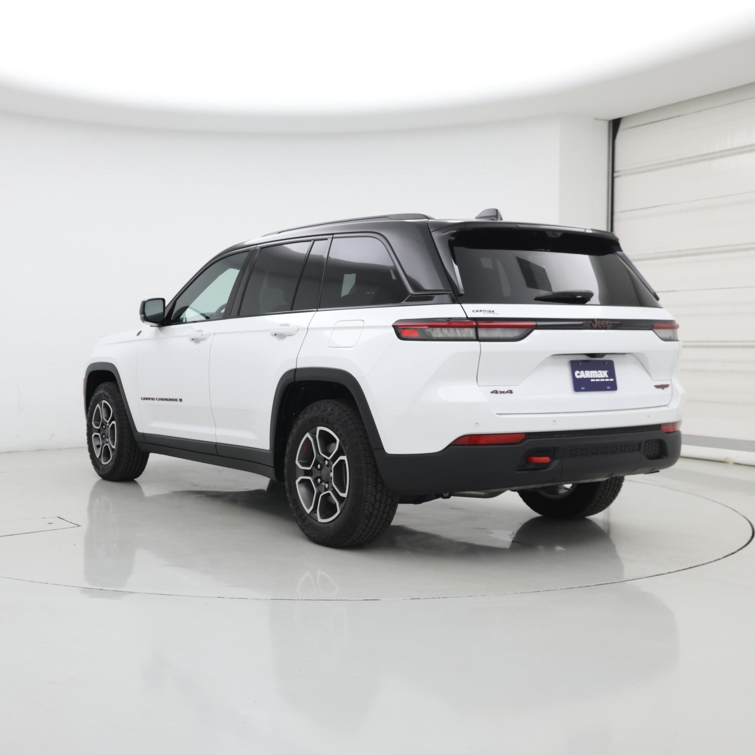 Thumbnail: 2022 Jeep Grand Cherokee - 2