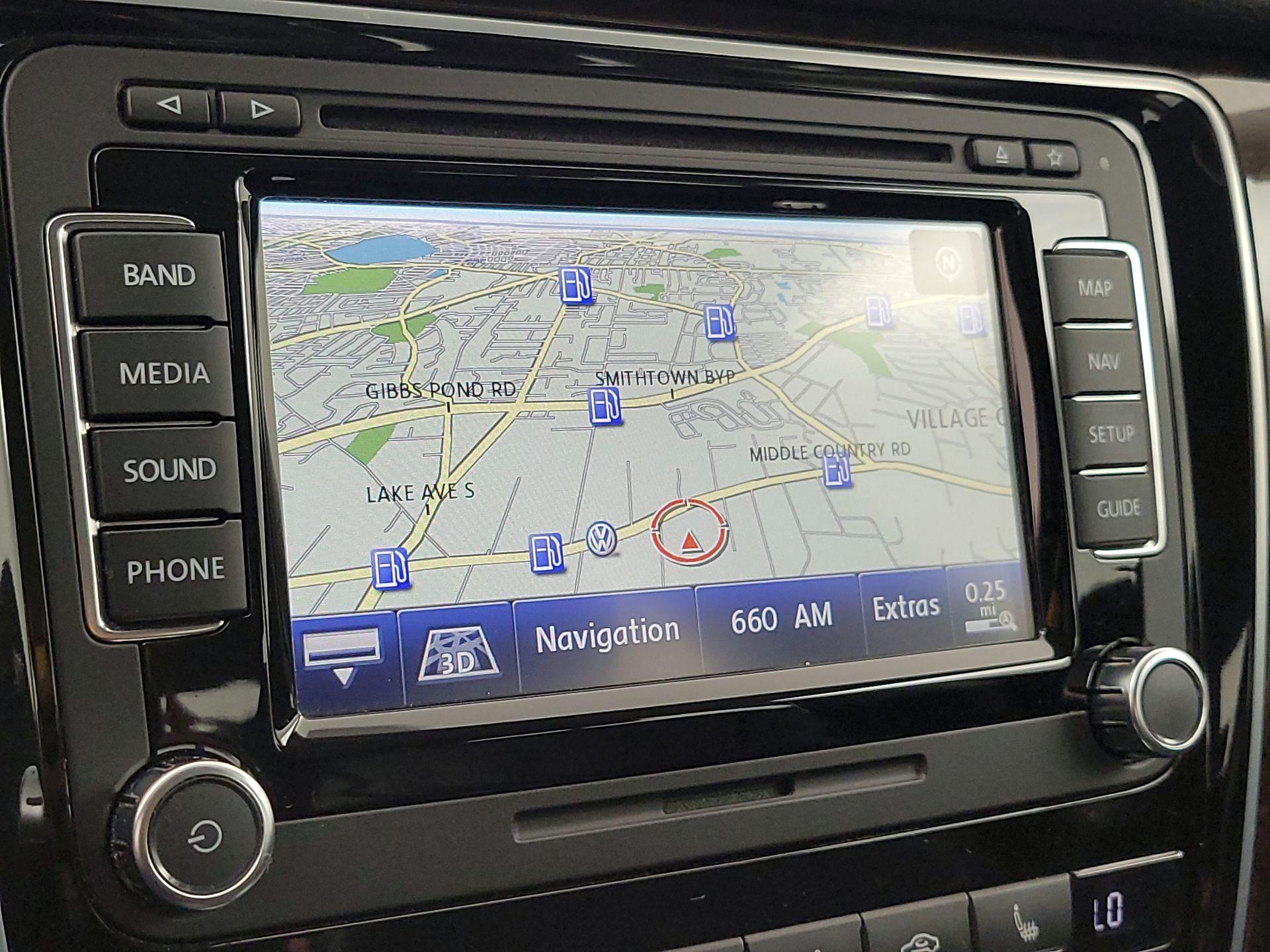 Thumbnail: 2015 Volkswagen Passat - 14