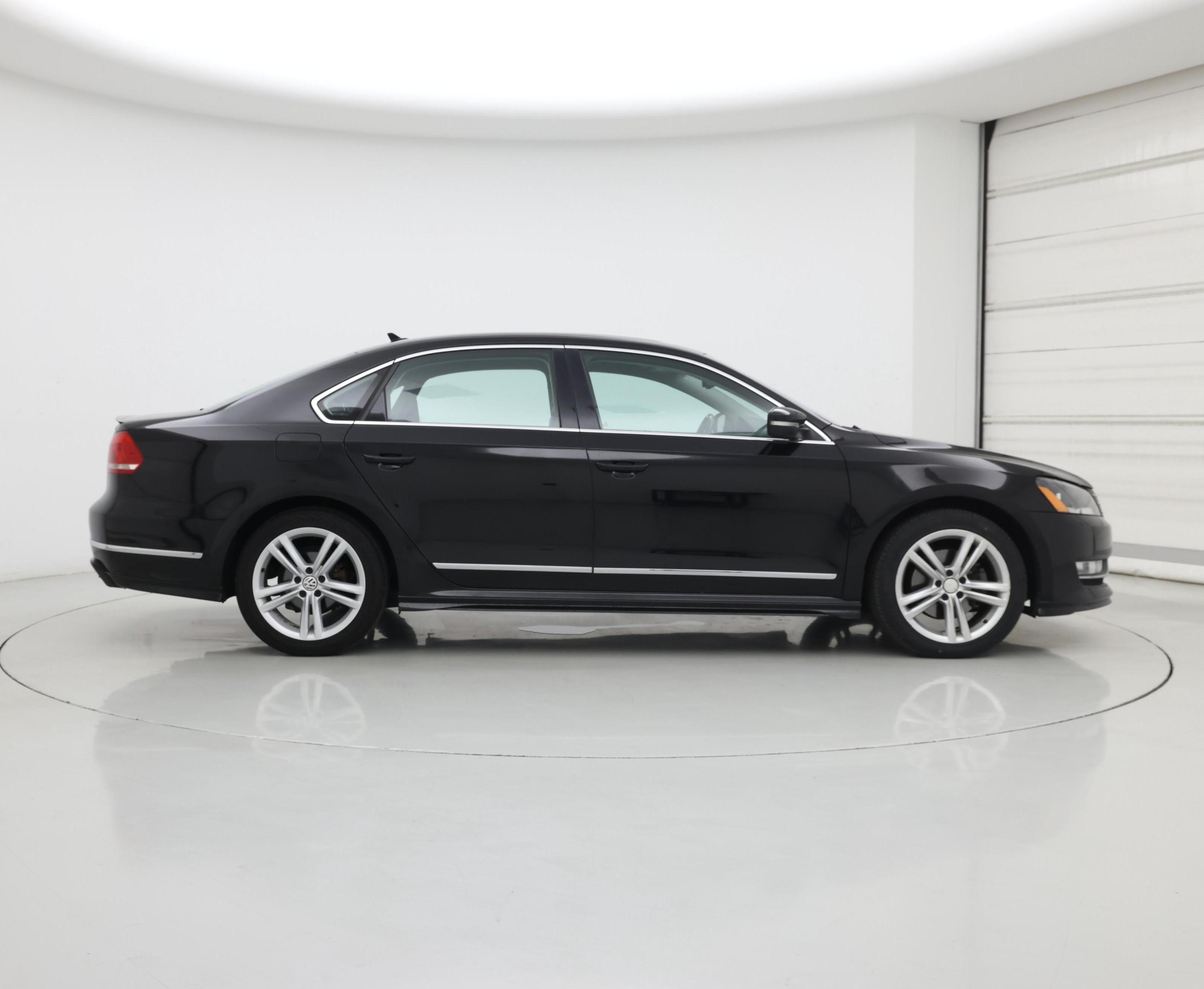 Thumbnail: 2015 Volkswagen Passat - 7