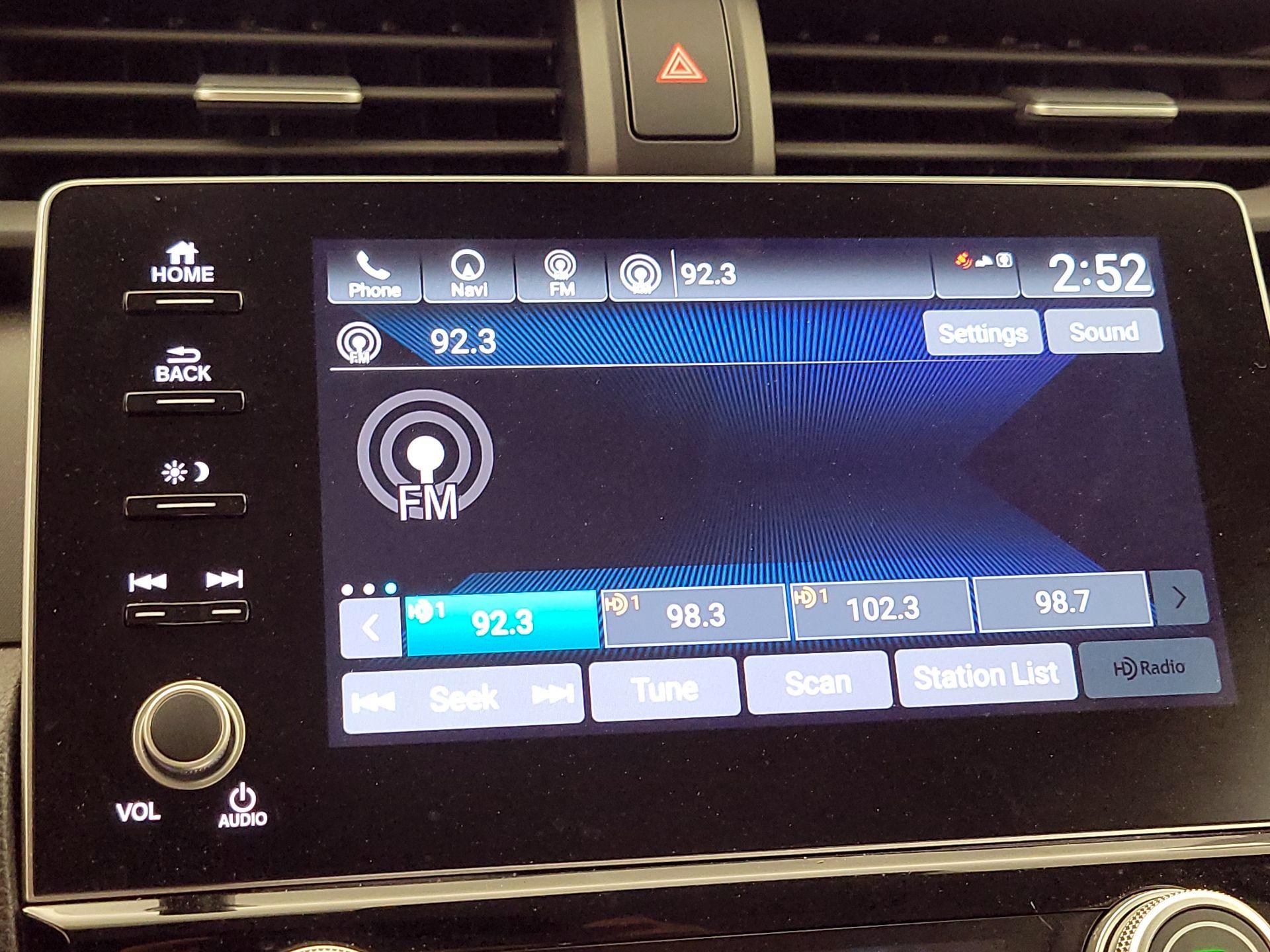 Thumbnail: 2019 Honda Insight - 16