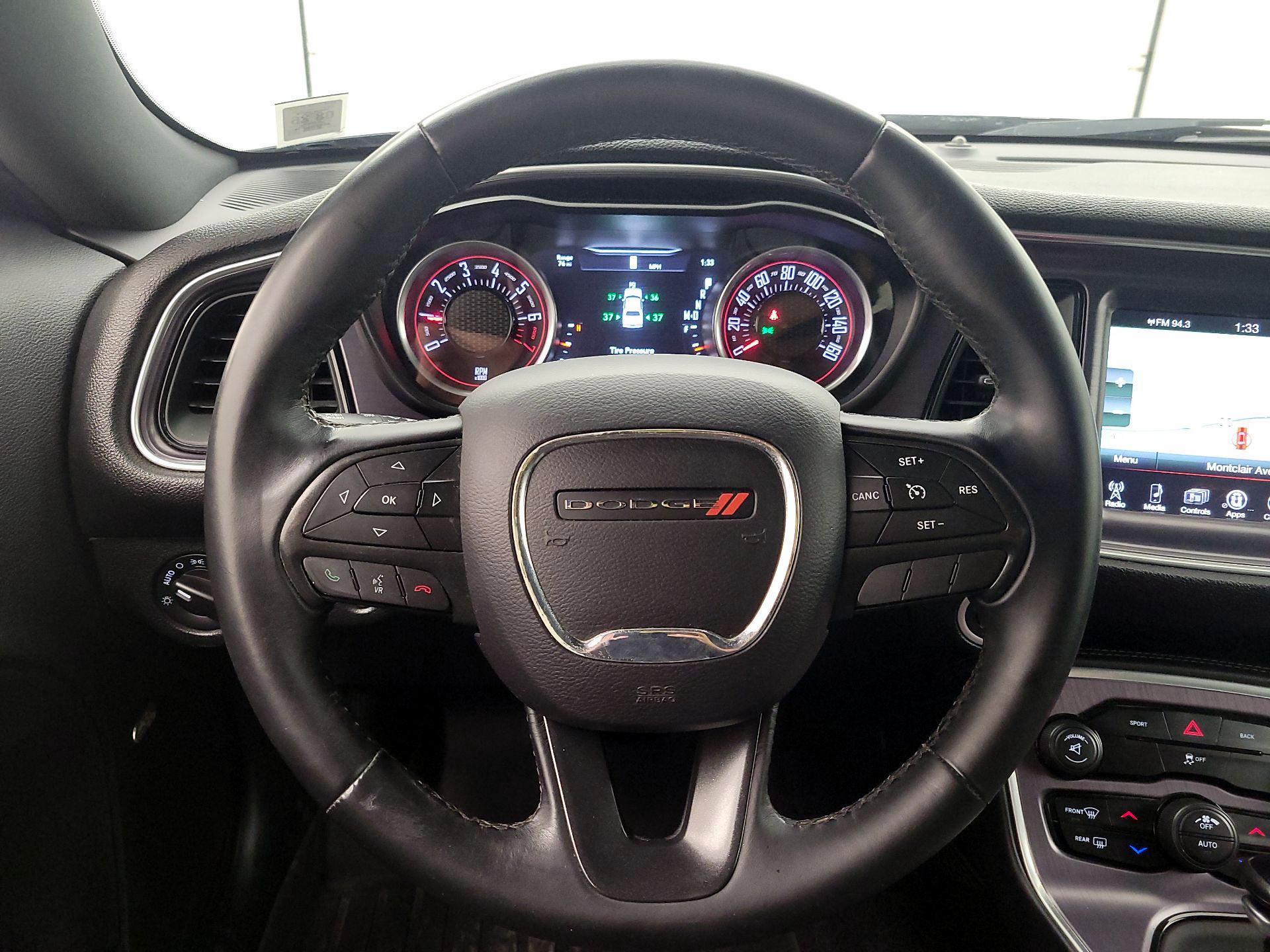 Thumbnail: 2016 Dodge Challenger - 10
