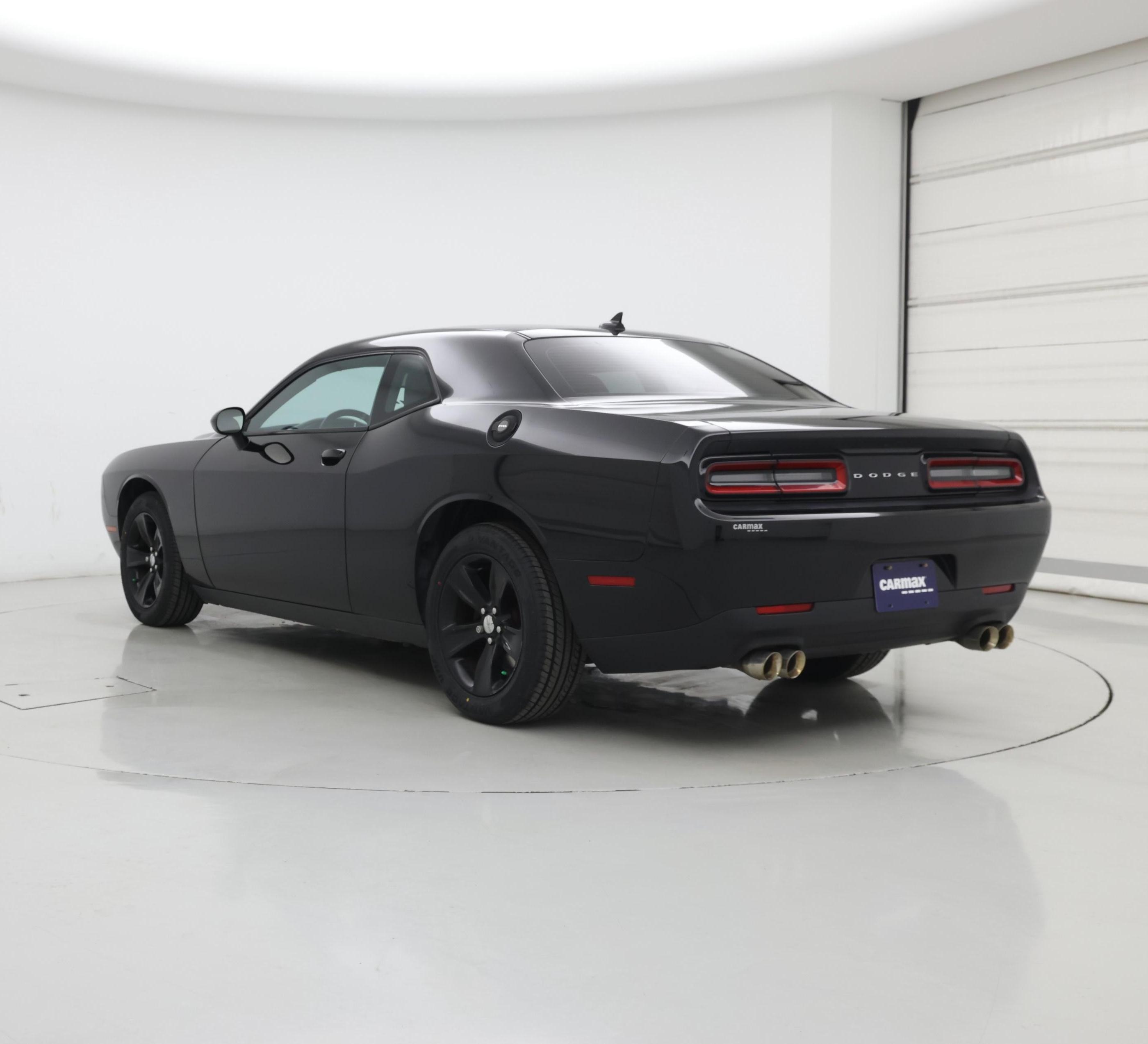 Thumbnail: 2016 Dodge Challenger - 2