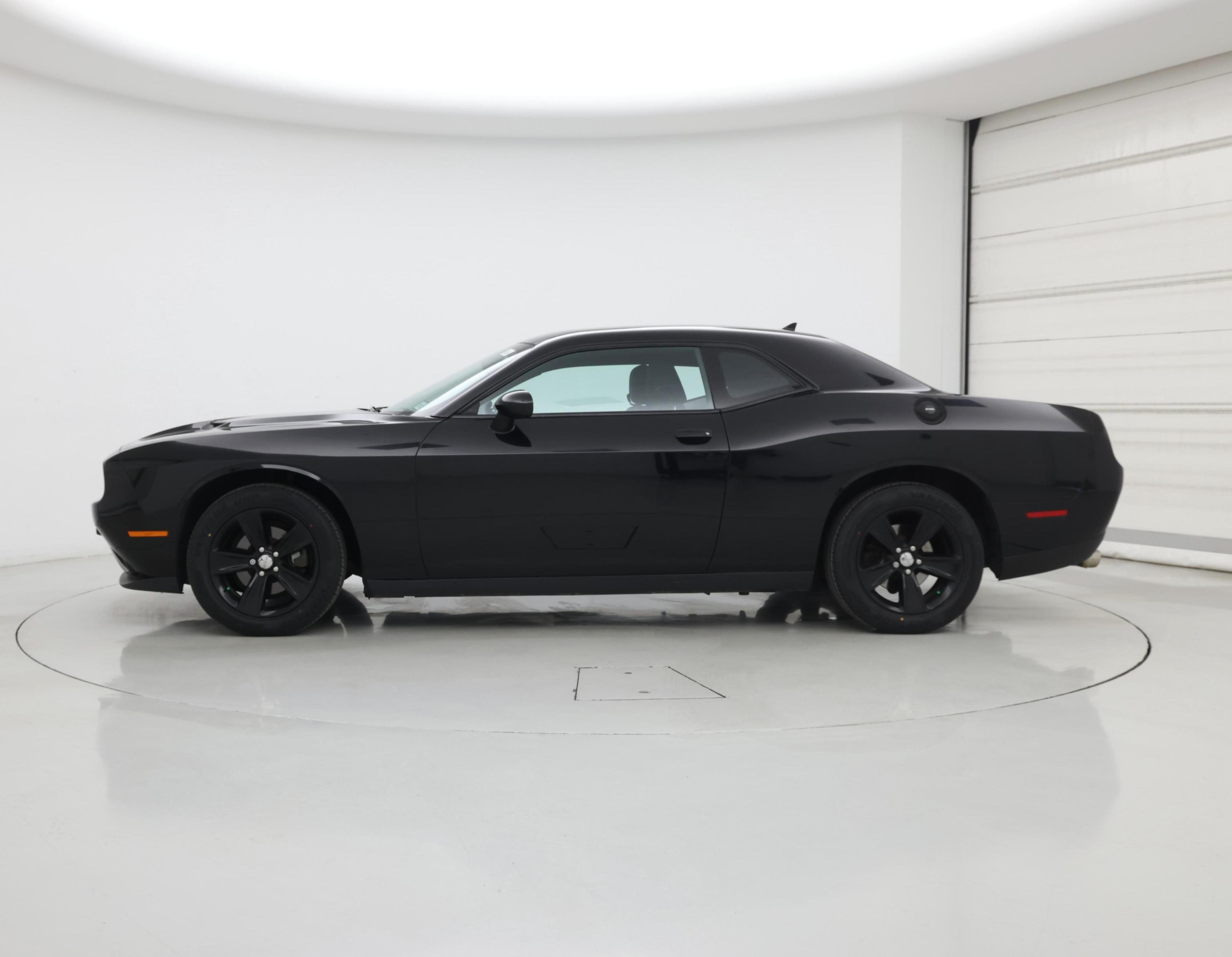 Thumbnail: 2016 Dodge Challenger - 3