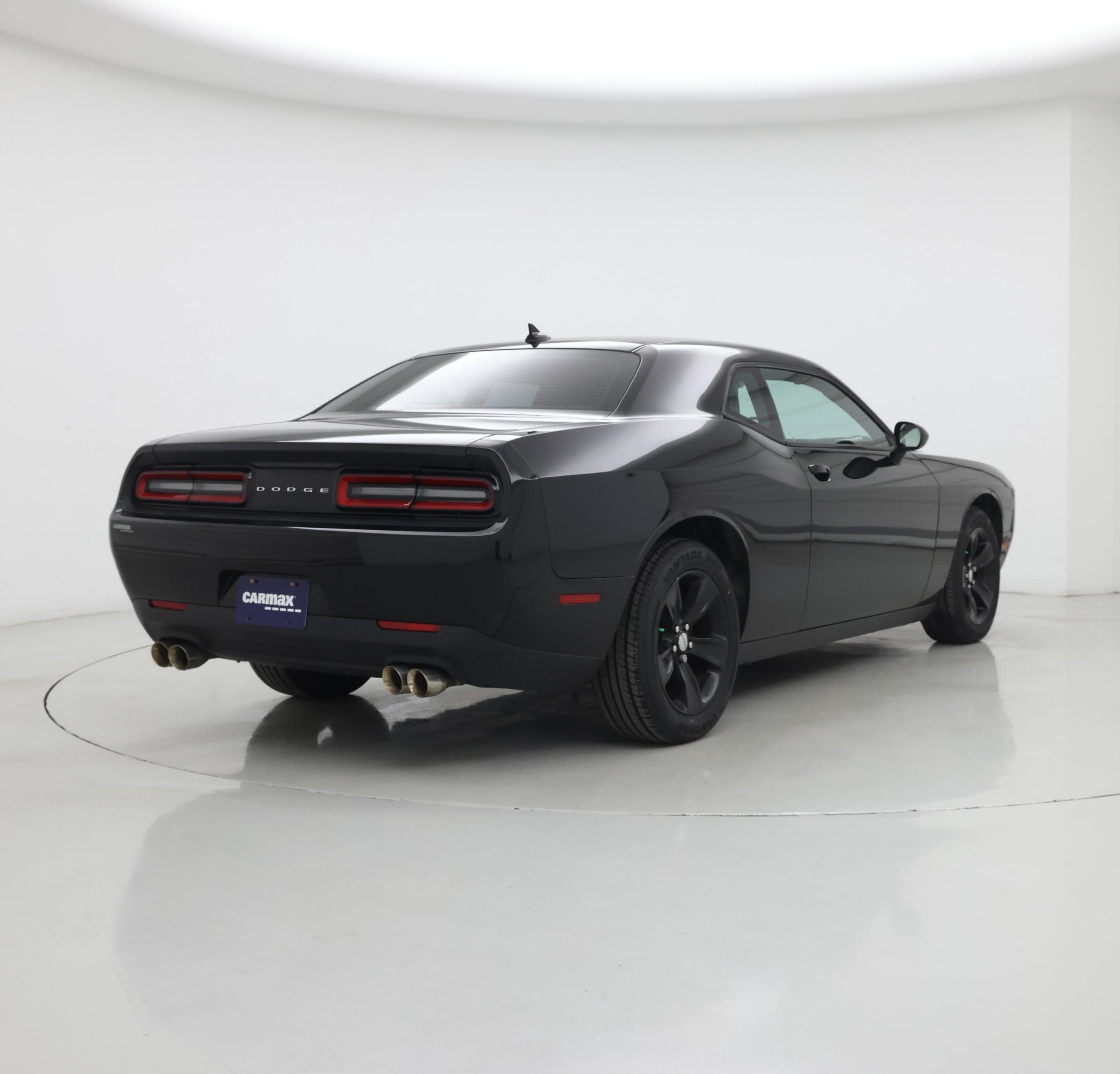 Thumbnail: 2016 Dodge Challenger - 8