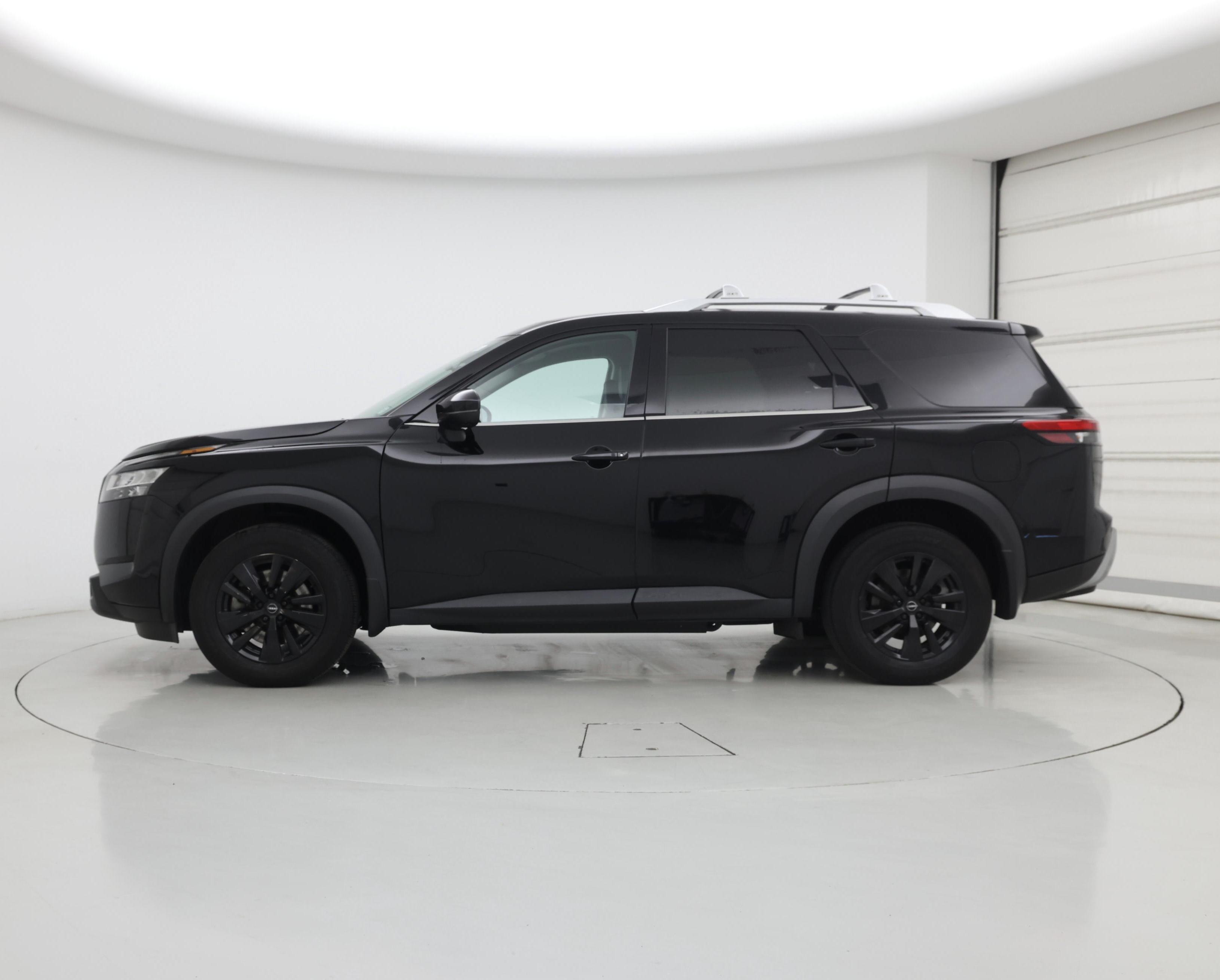 Thumbnail: 2022 Nissan Pathfinder - 3