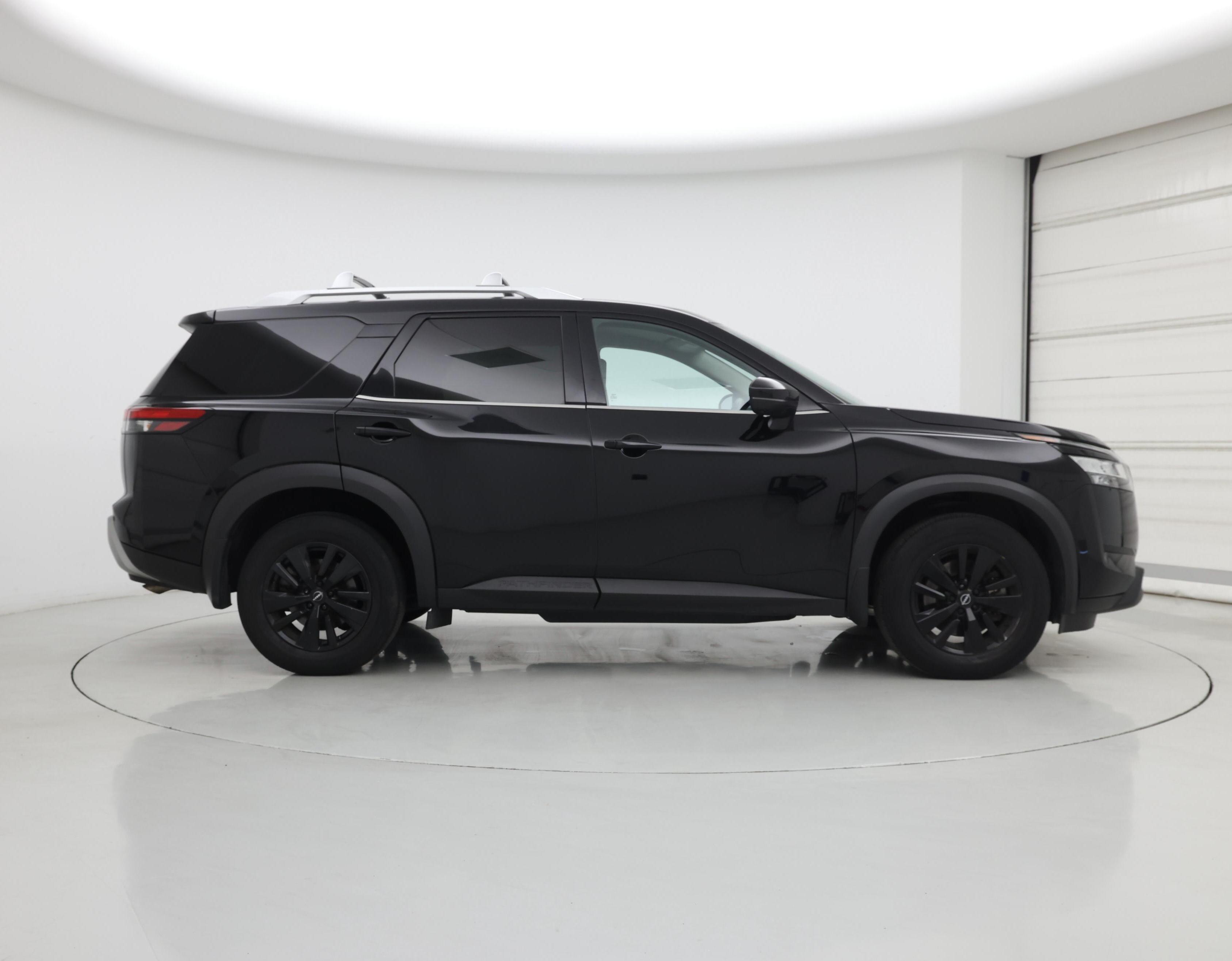 Thumbnail: 2022 Nissan Pathfinder - 7