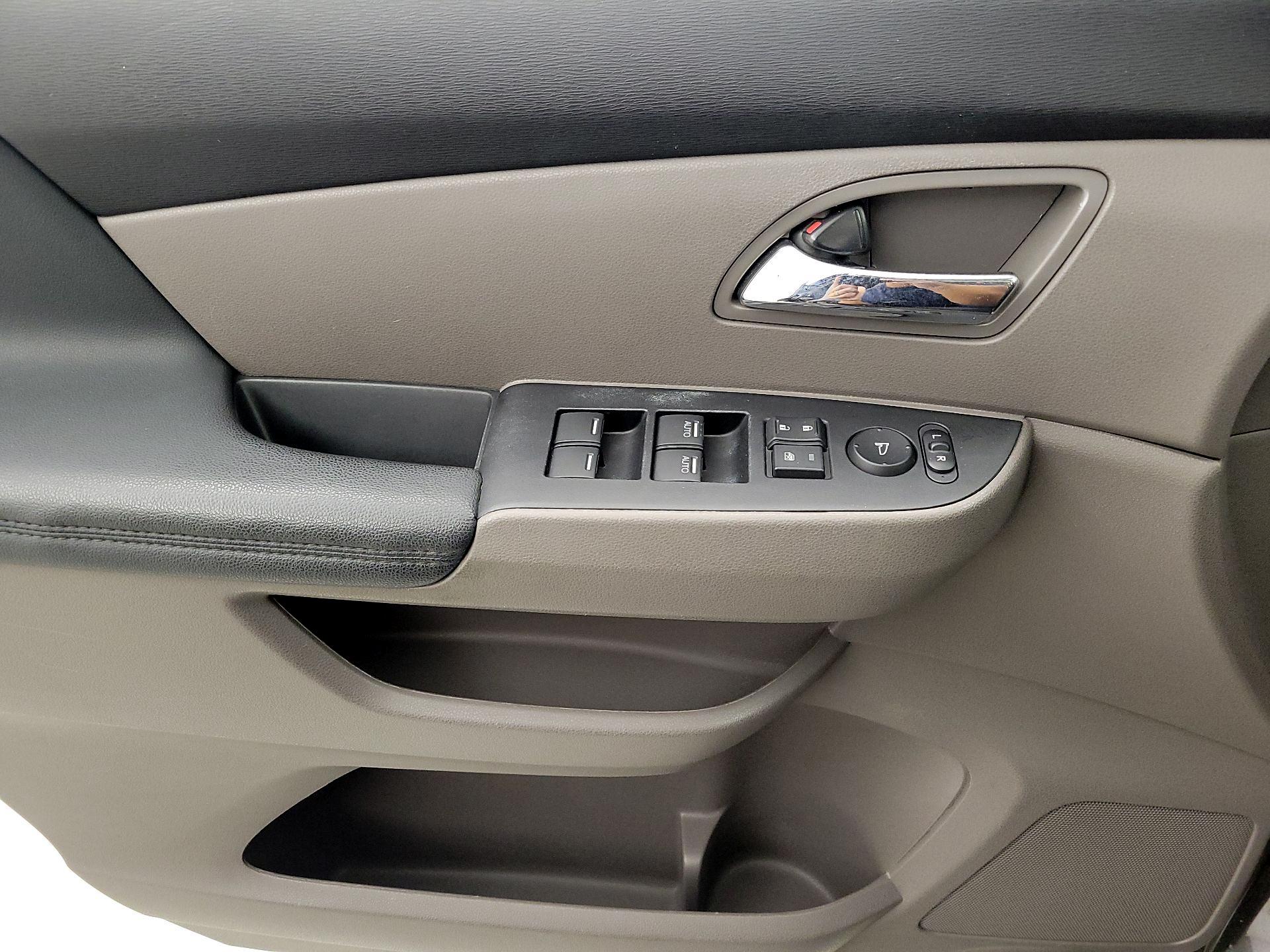 Thumbnail: 2015 Honda Odyssey - 12