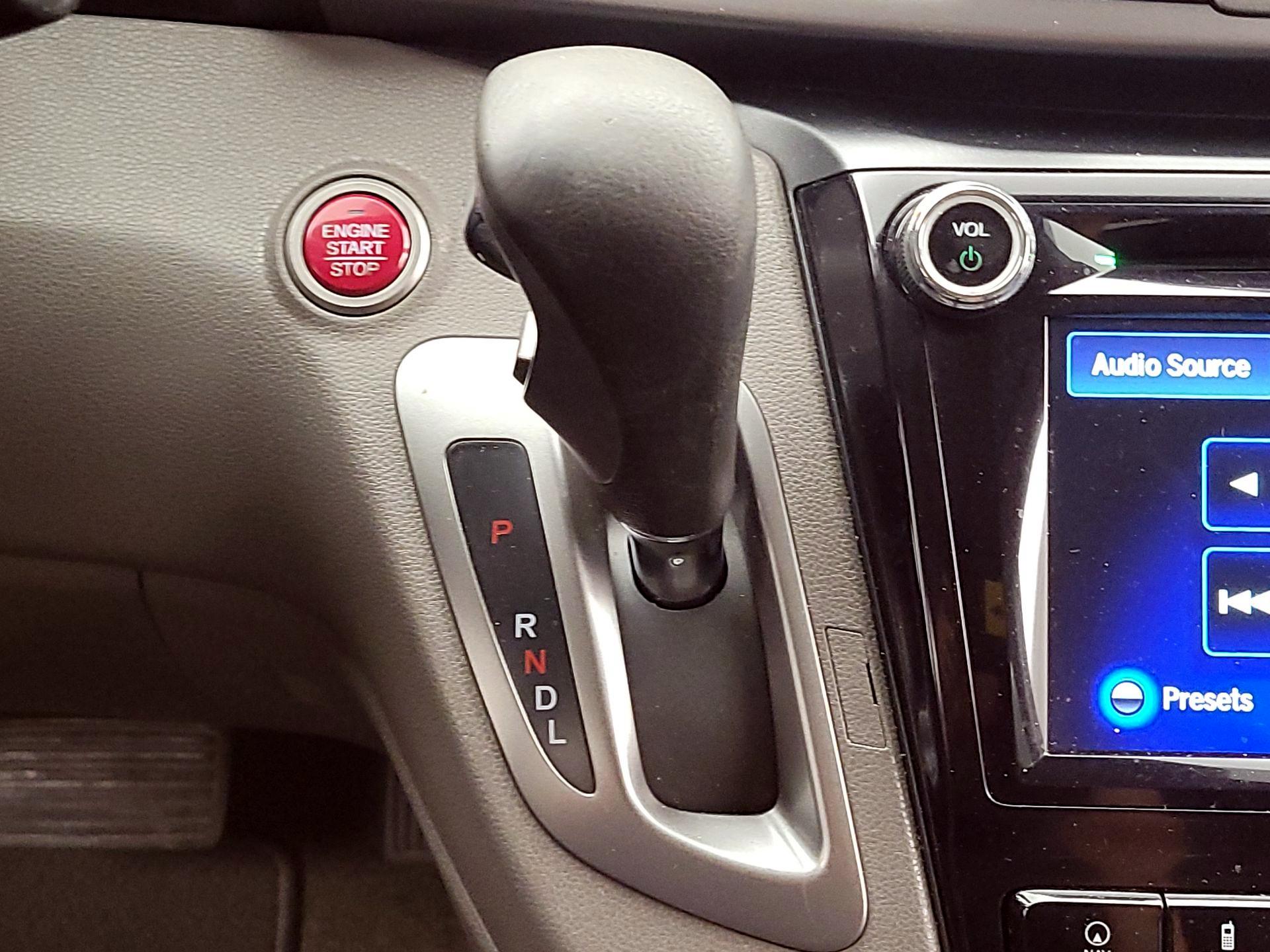 Thumbnail: 2015 Honda Odyssey - 18