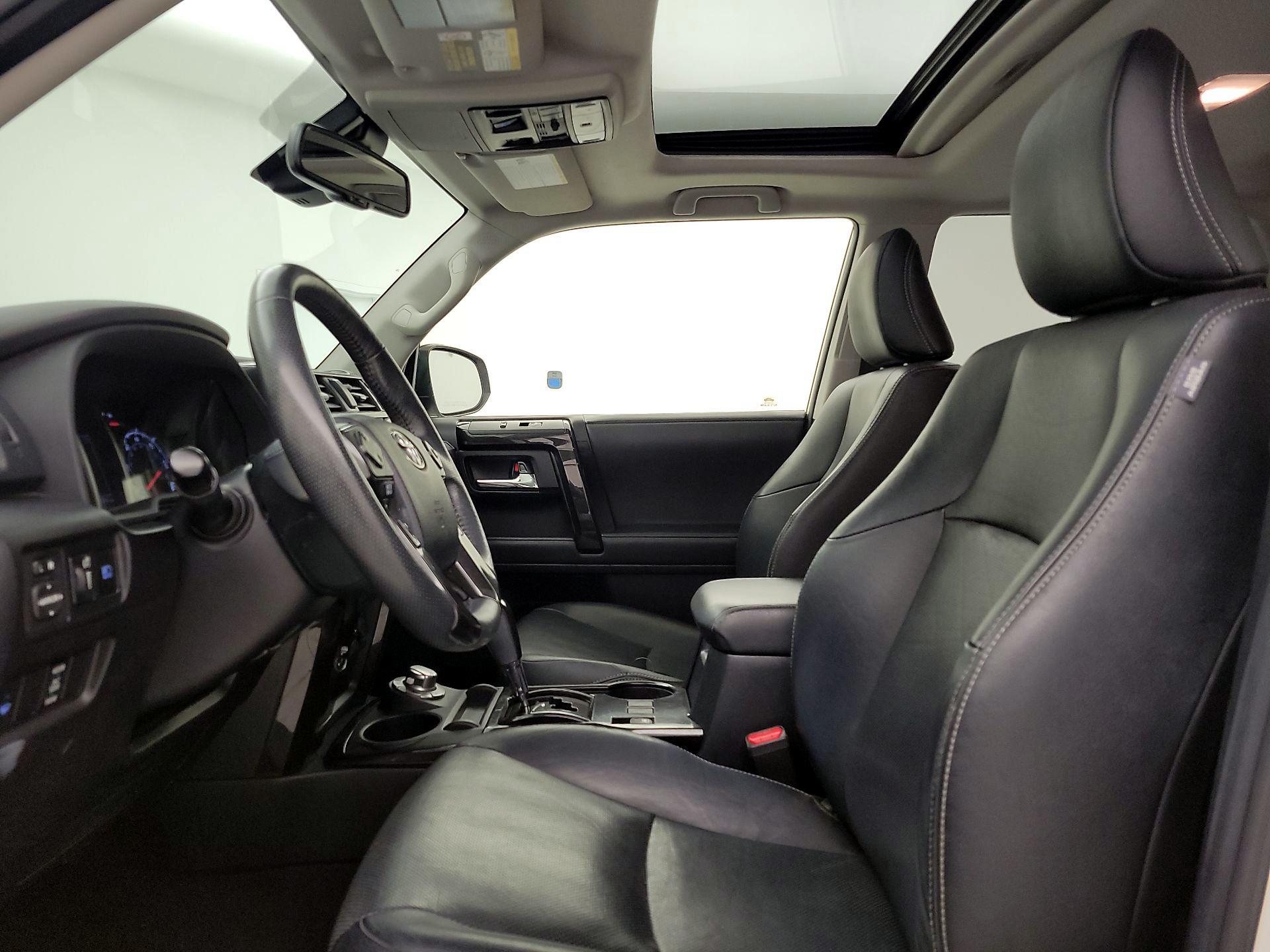 Thumbnail: 2020 Toyota 4Runner - 11