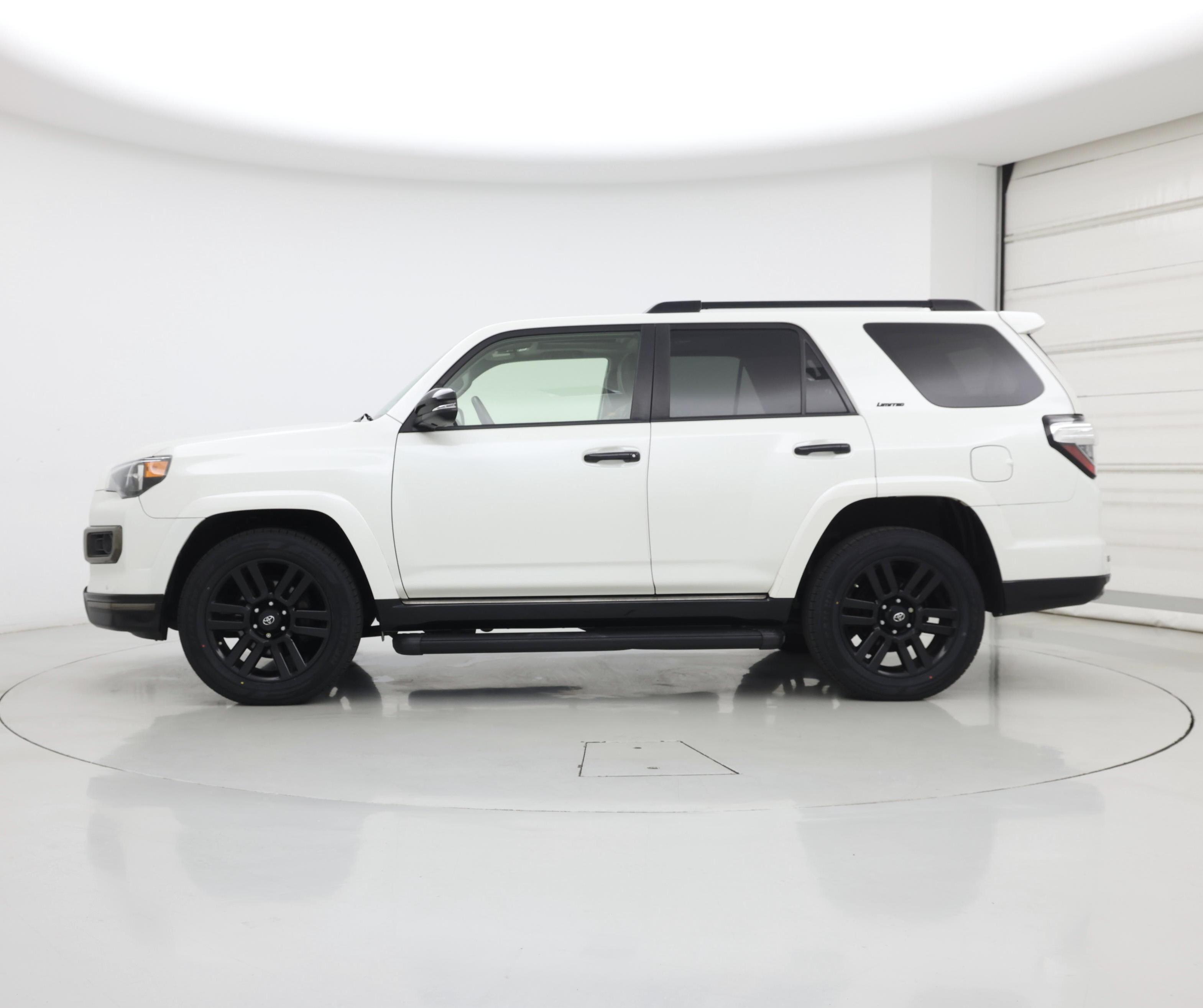 Thumbnail: 2020 Toyota 4Runner - 3