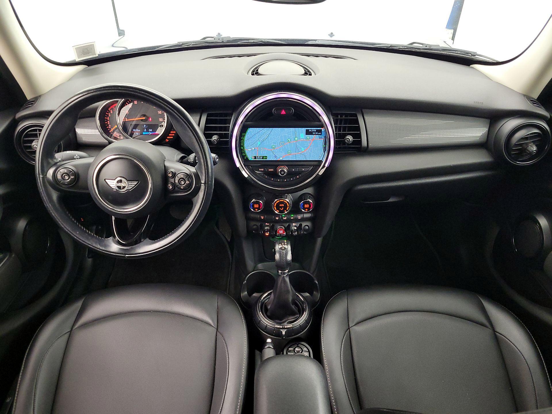 Thumbnail: 2016 MINI Cooper Hardtop - 9
