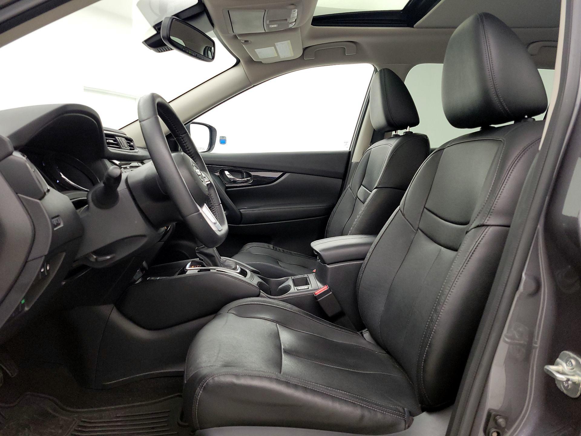 Thumbnail: 2020 Nissan Rogue - 11