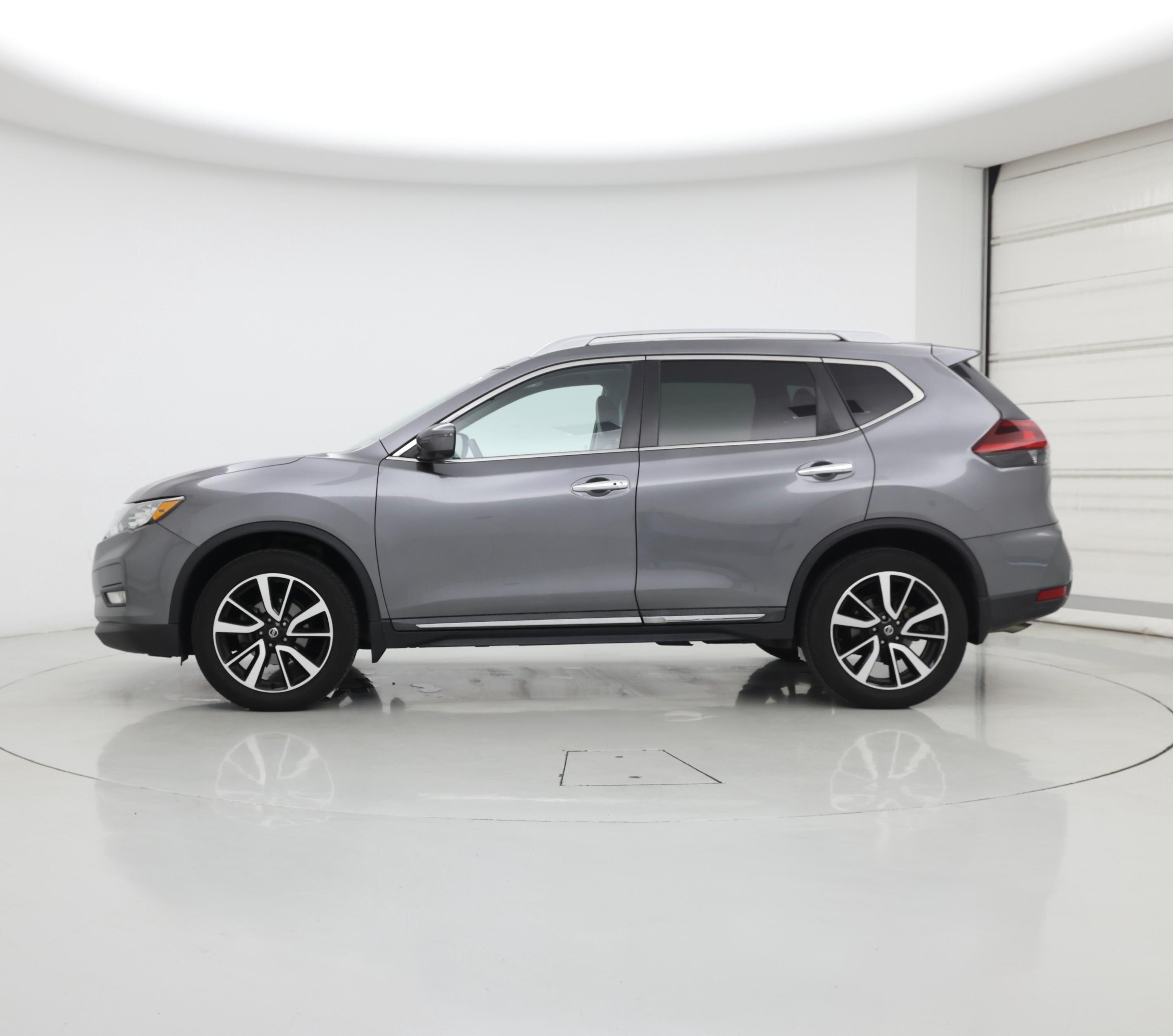 Thumbnail: 2020 Nissan Rogue - 3