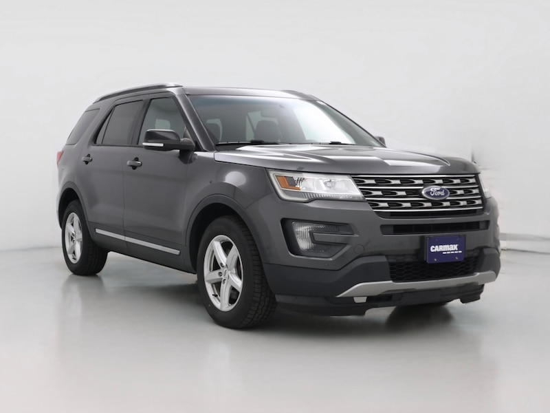 2016 Ford Explorer XLT -
                  Saint James, NY
