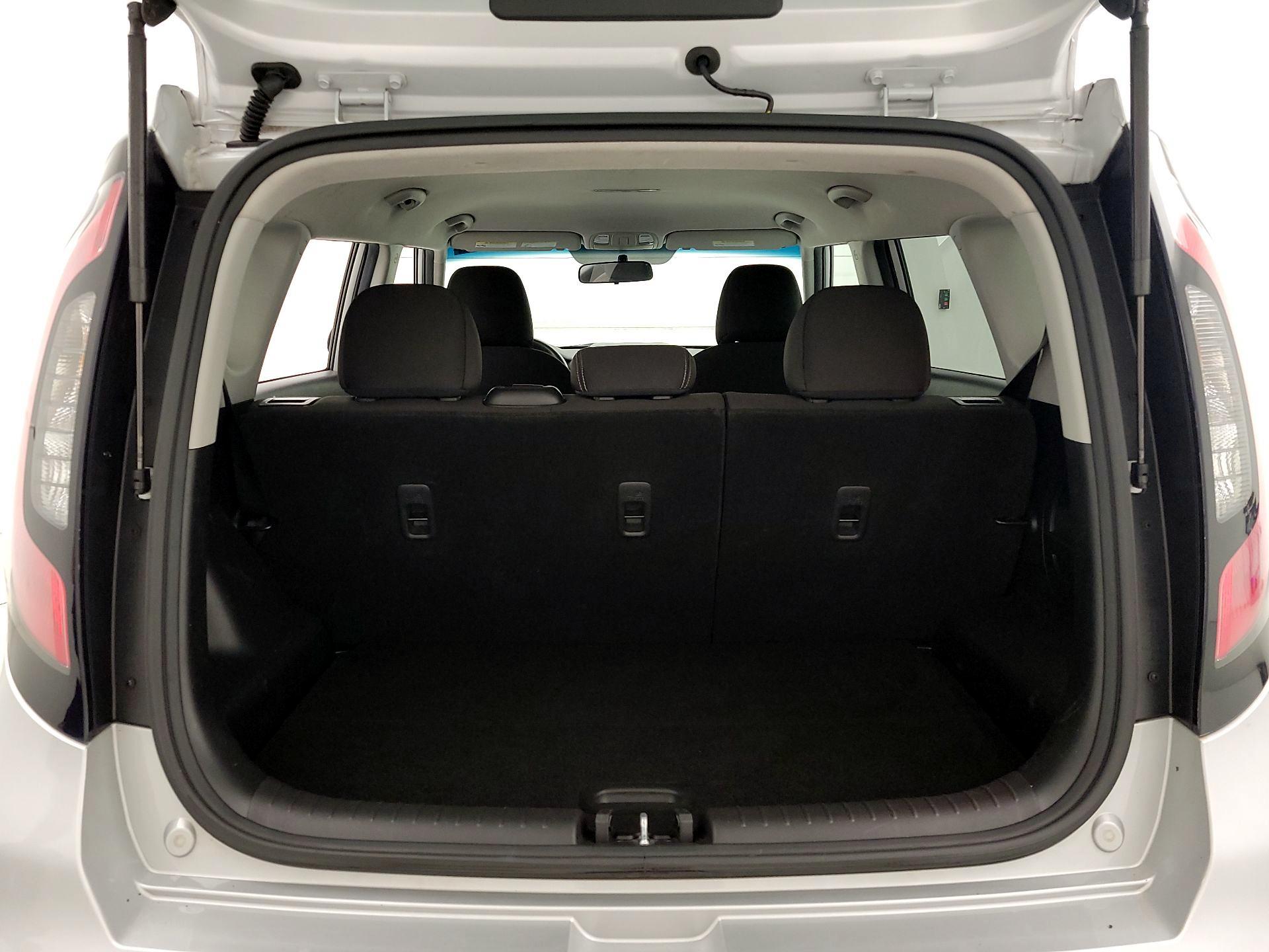 Thumbnail: 2019 Kia Soul - 20