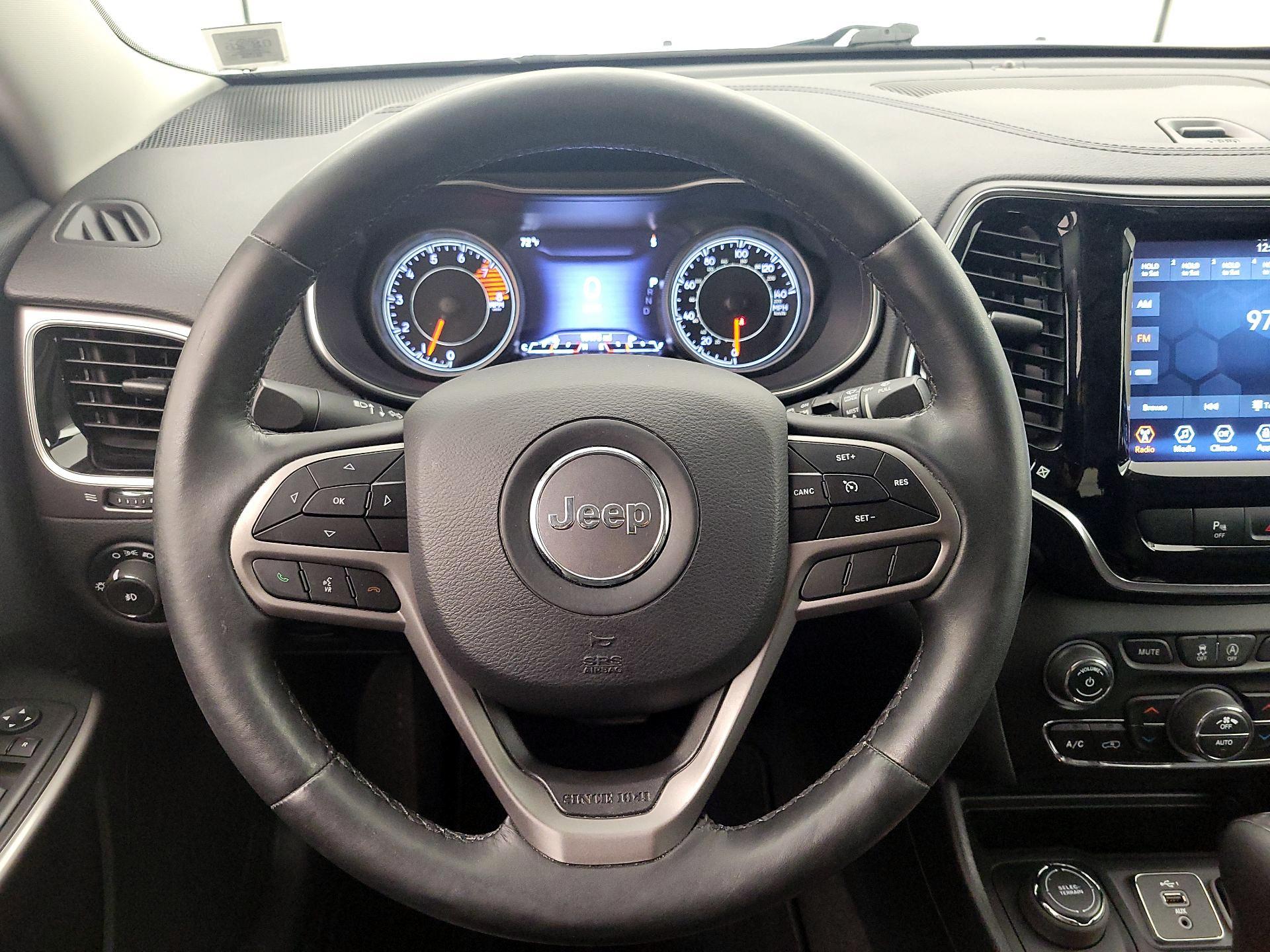 Thumbnail: 2019 Jeep Cherokee - 10
