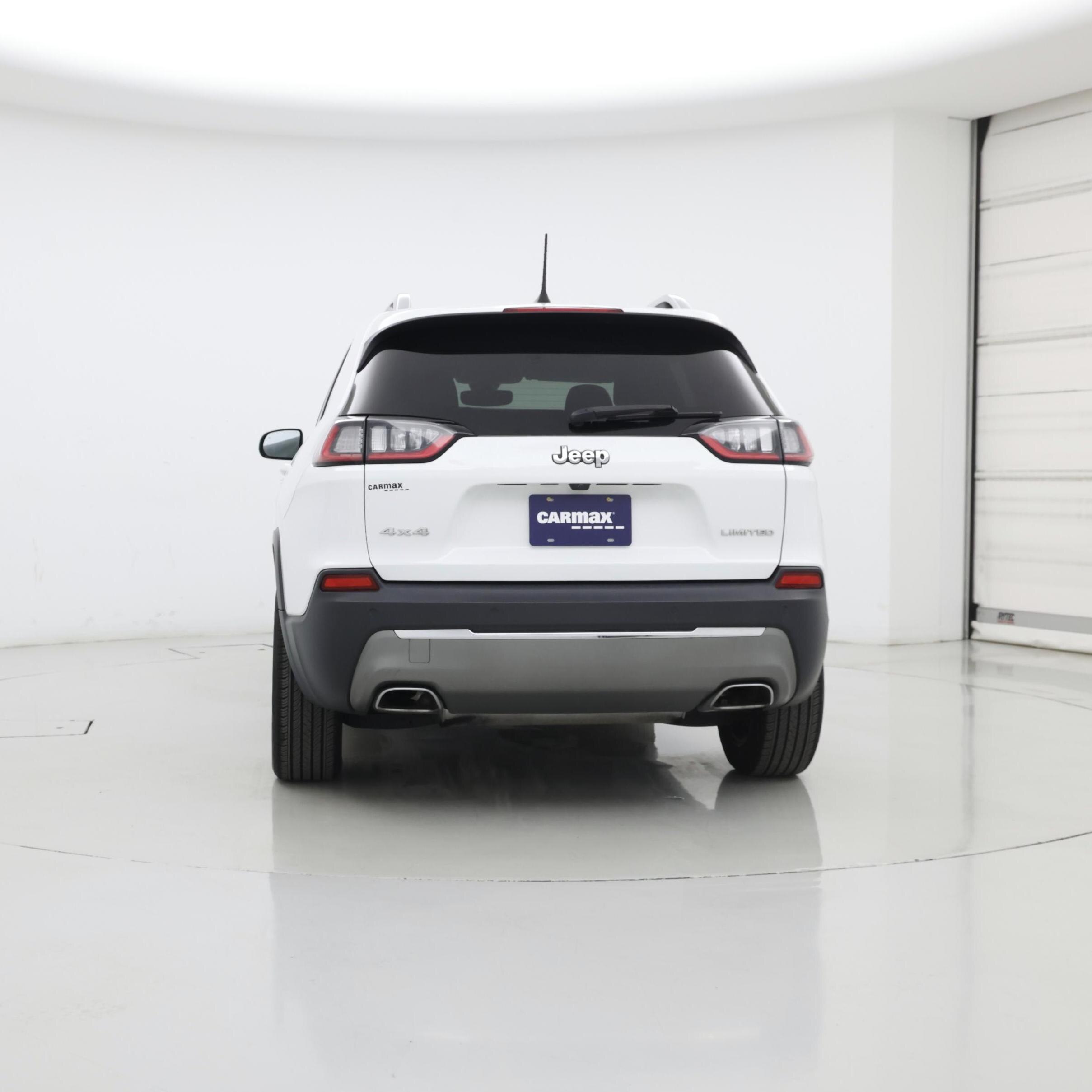 Thumbnail: 2019 Jeep Cherokee - 6
