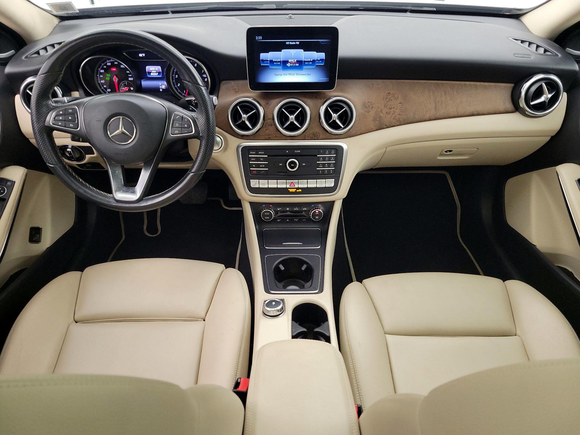 Thumbnail: 2019 Mercedes-Benz GLA - 9