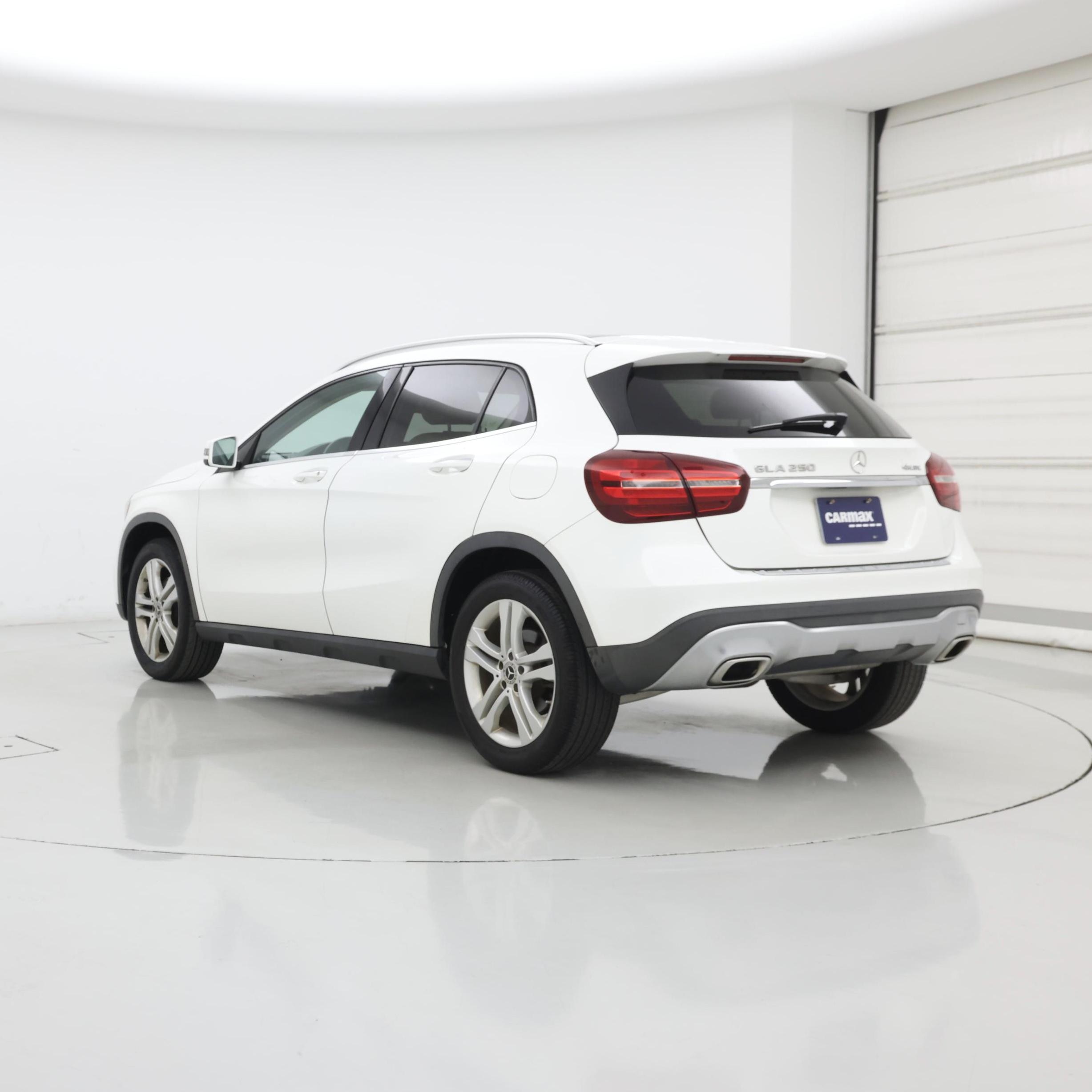 Thumbnail: 2019 Mercedes-Benz GLA - 2