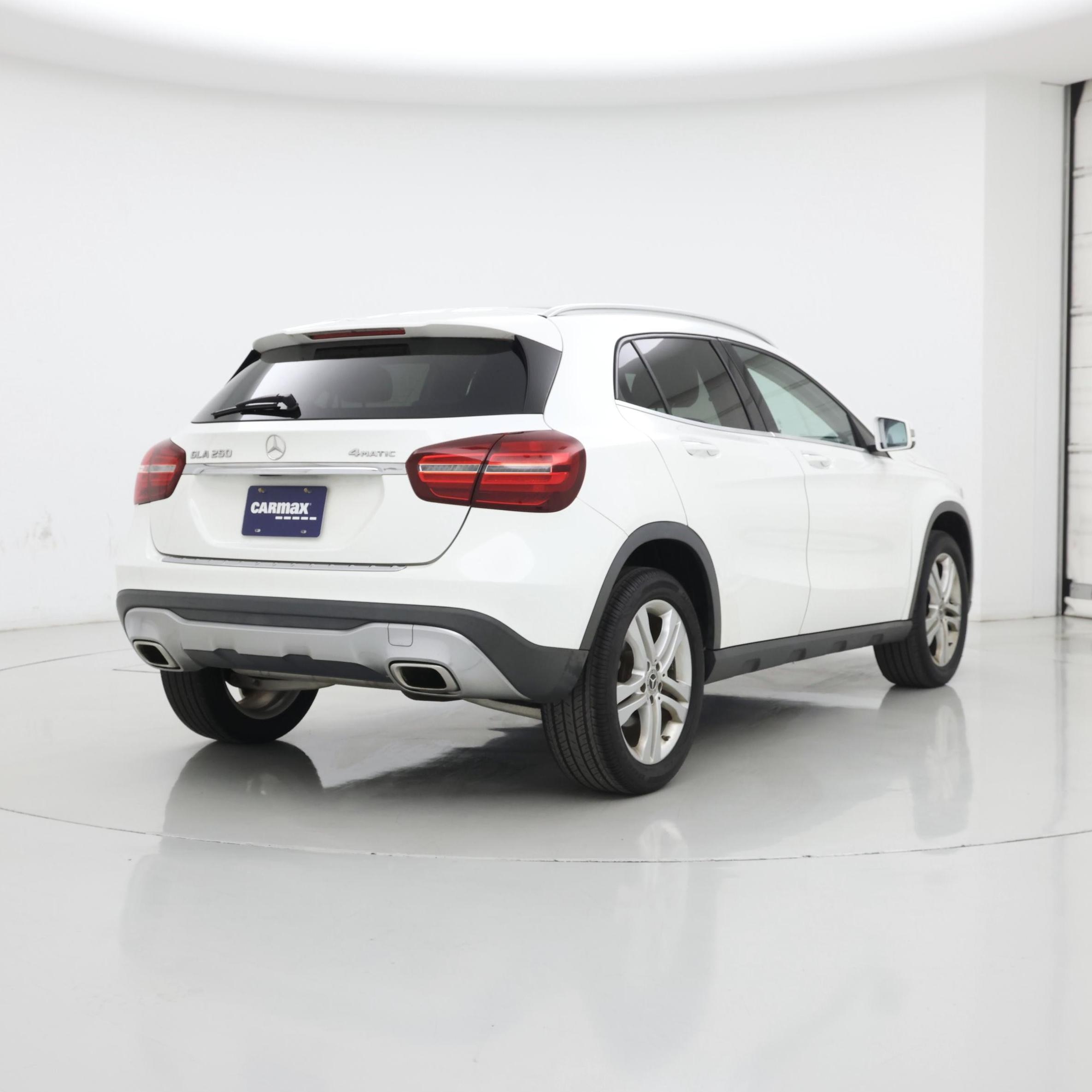Thumbnail: 2019 Mercedes-Benz GLA - 8