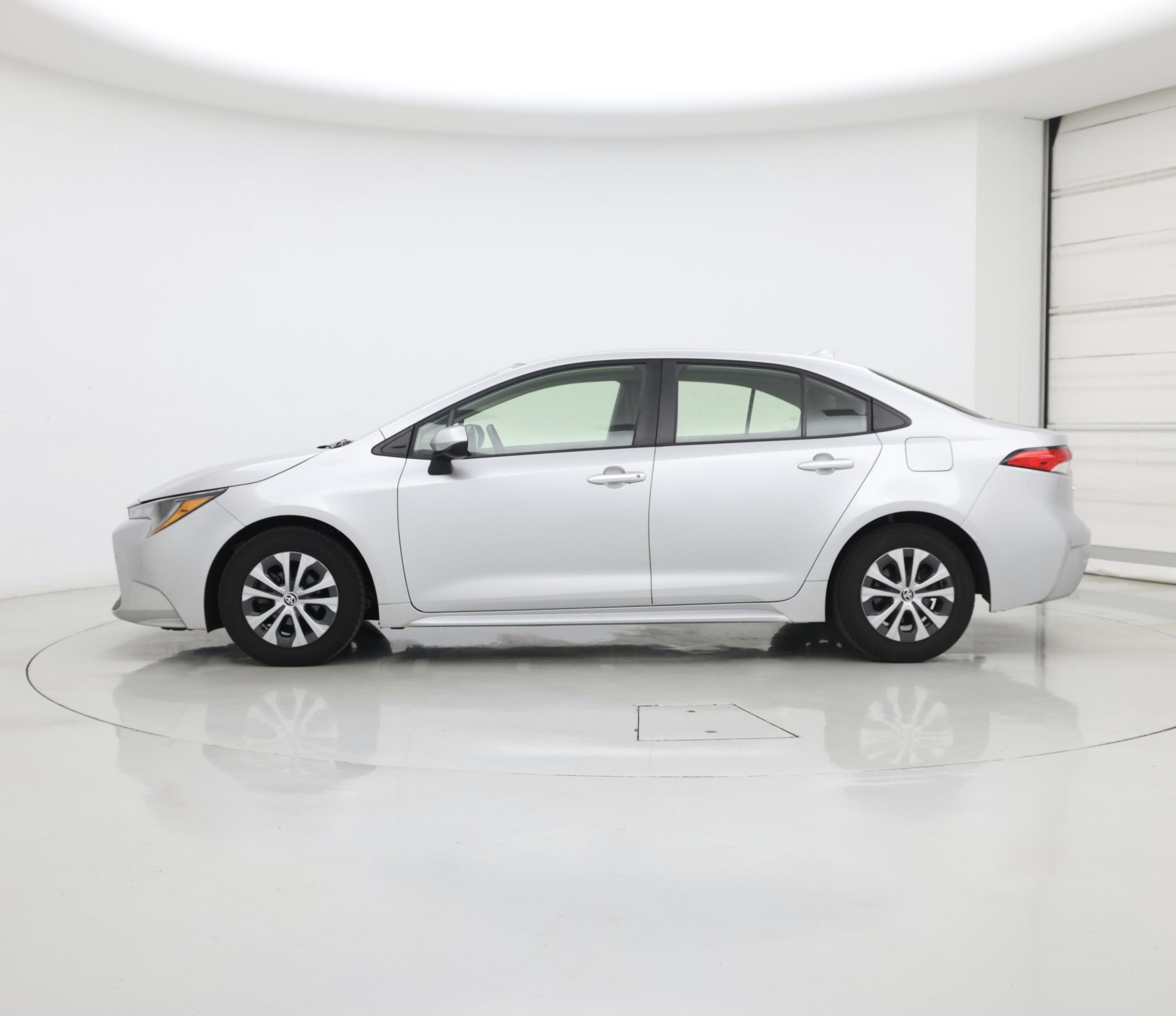 Thumbnail: 2022 Toyota Corolla - 3