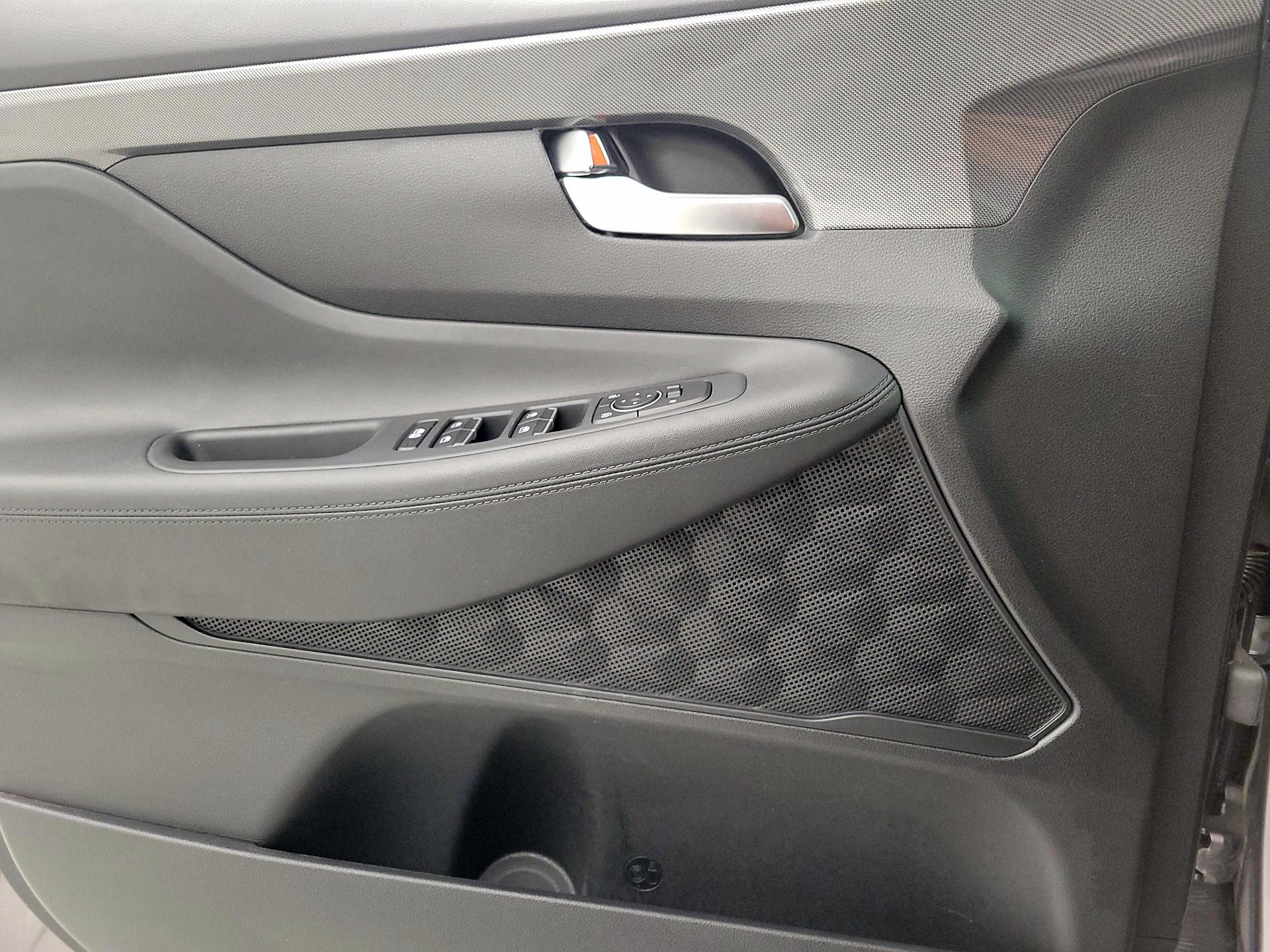 Thumbnail: 2022 Hyundai Santa Fe - 12