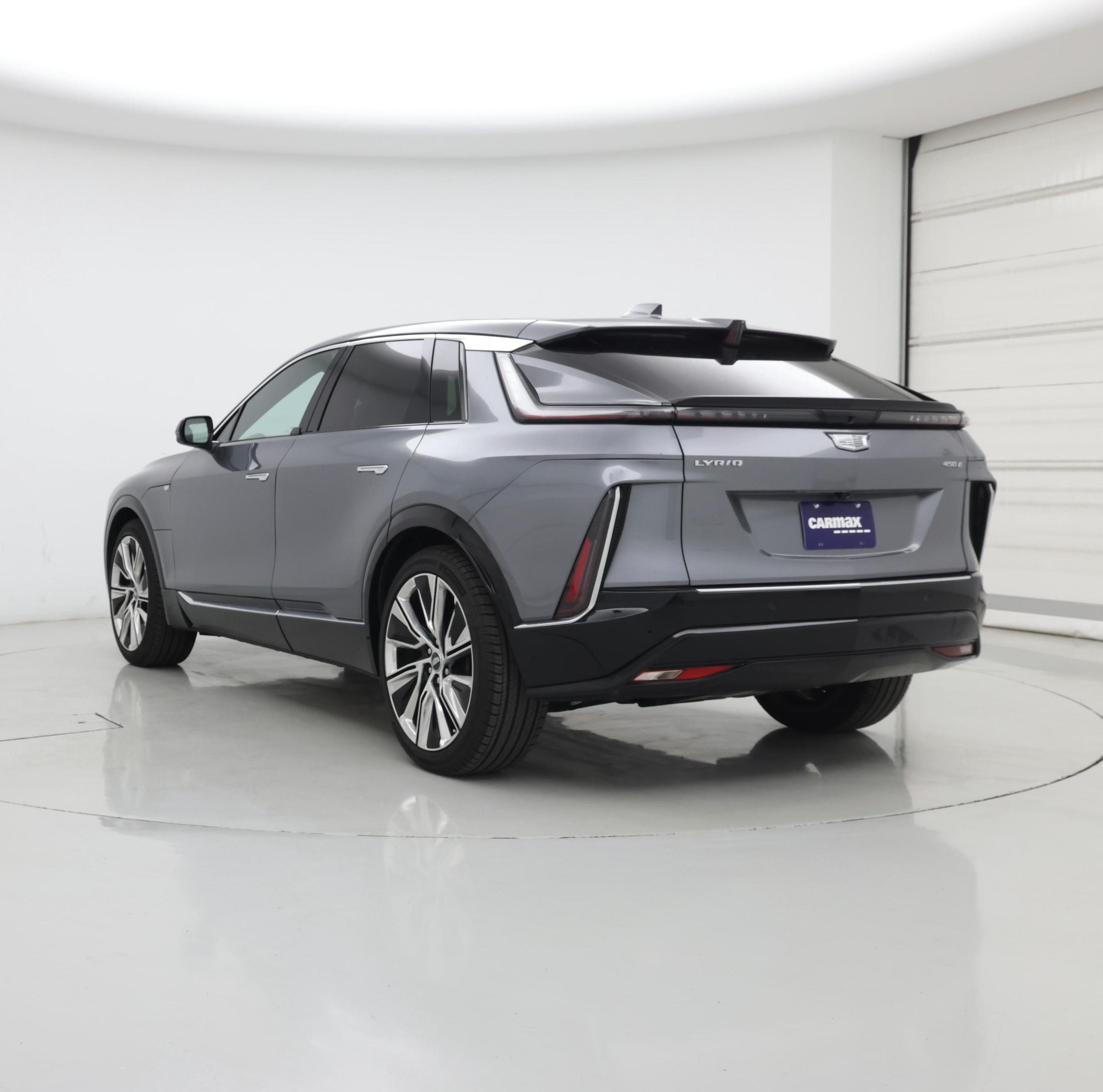 Thumbnail: 2023 Cadillac Lyriq - 2
