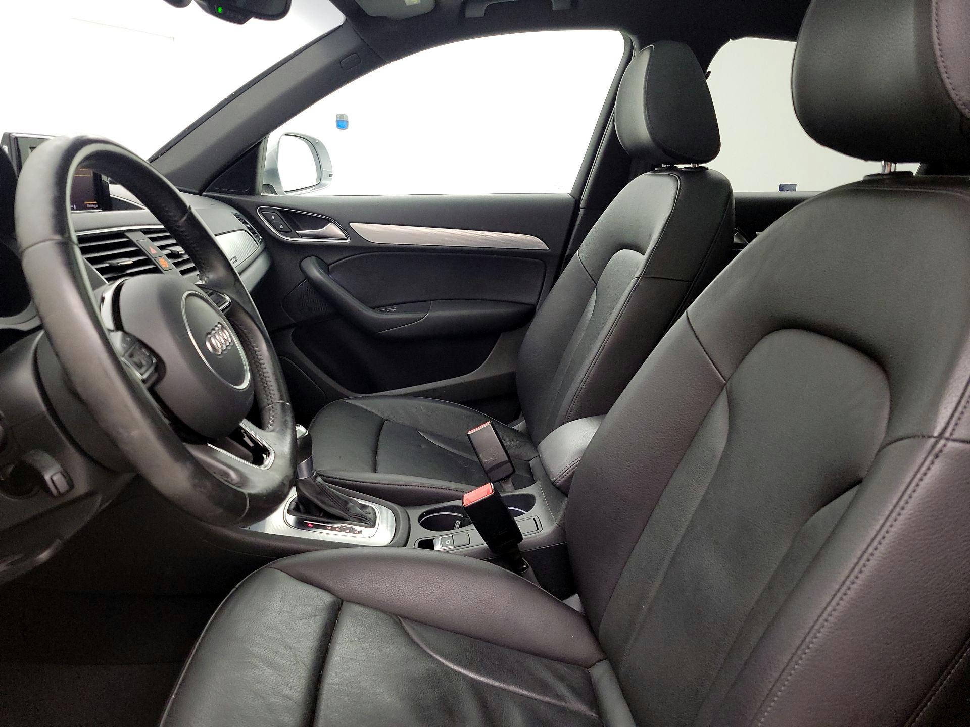 Thumbnail: 2015 Audi Q3 - 11