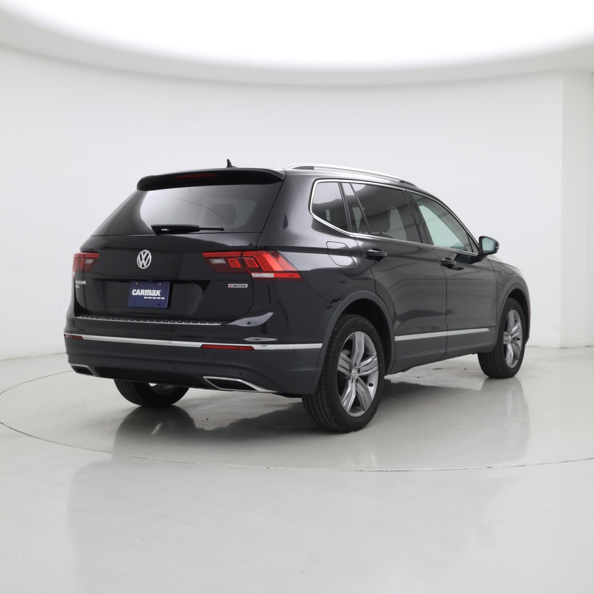 Thumbnail: 2021 Volkswagen Tiguan - 8