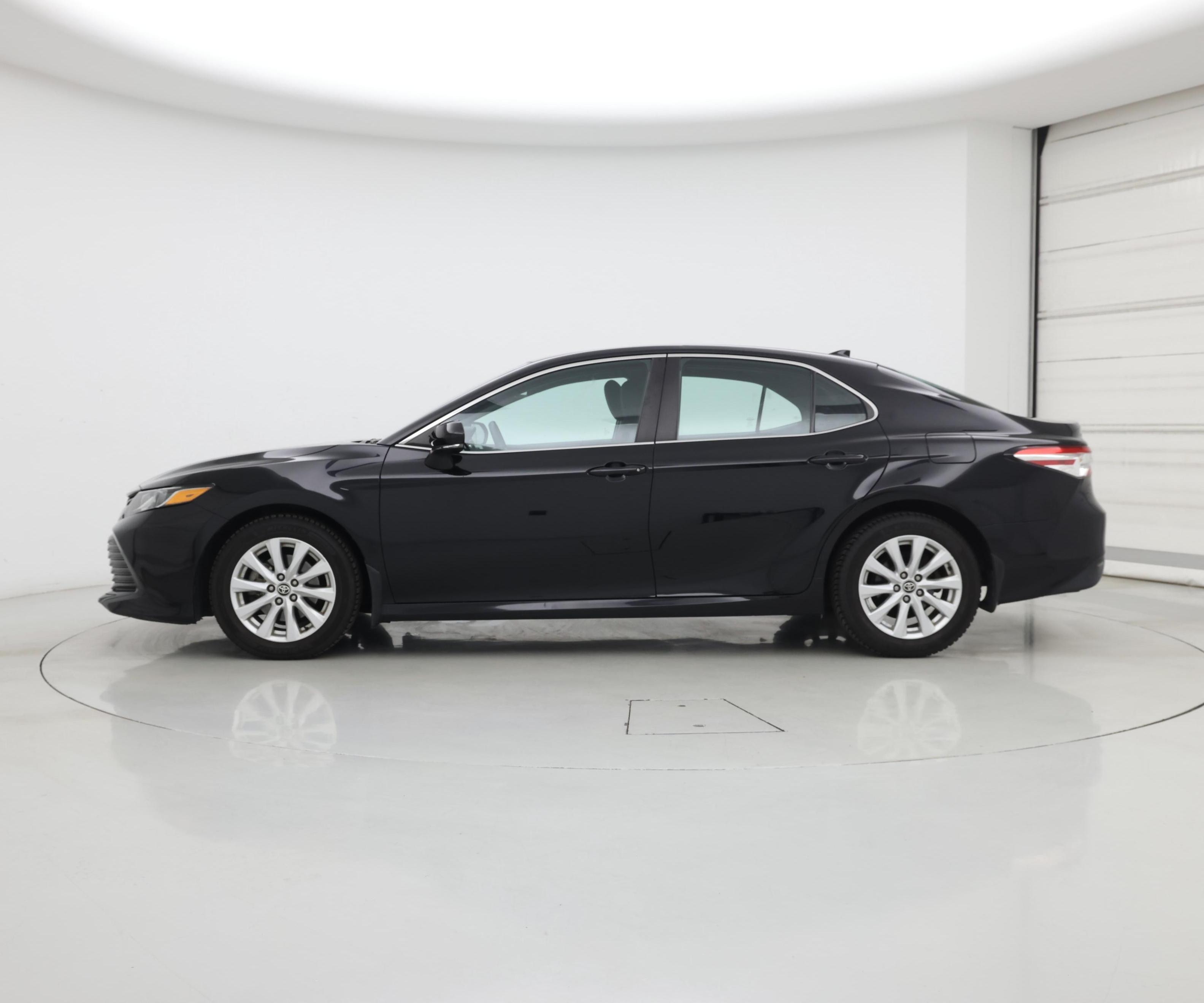 Thumbnail: 2020 Toyota Camry - 3