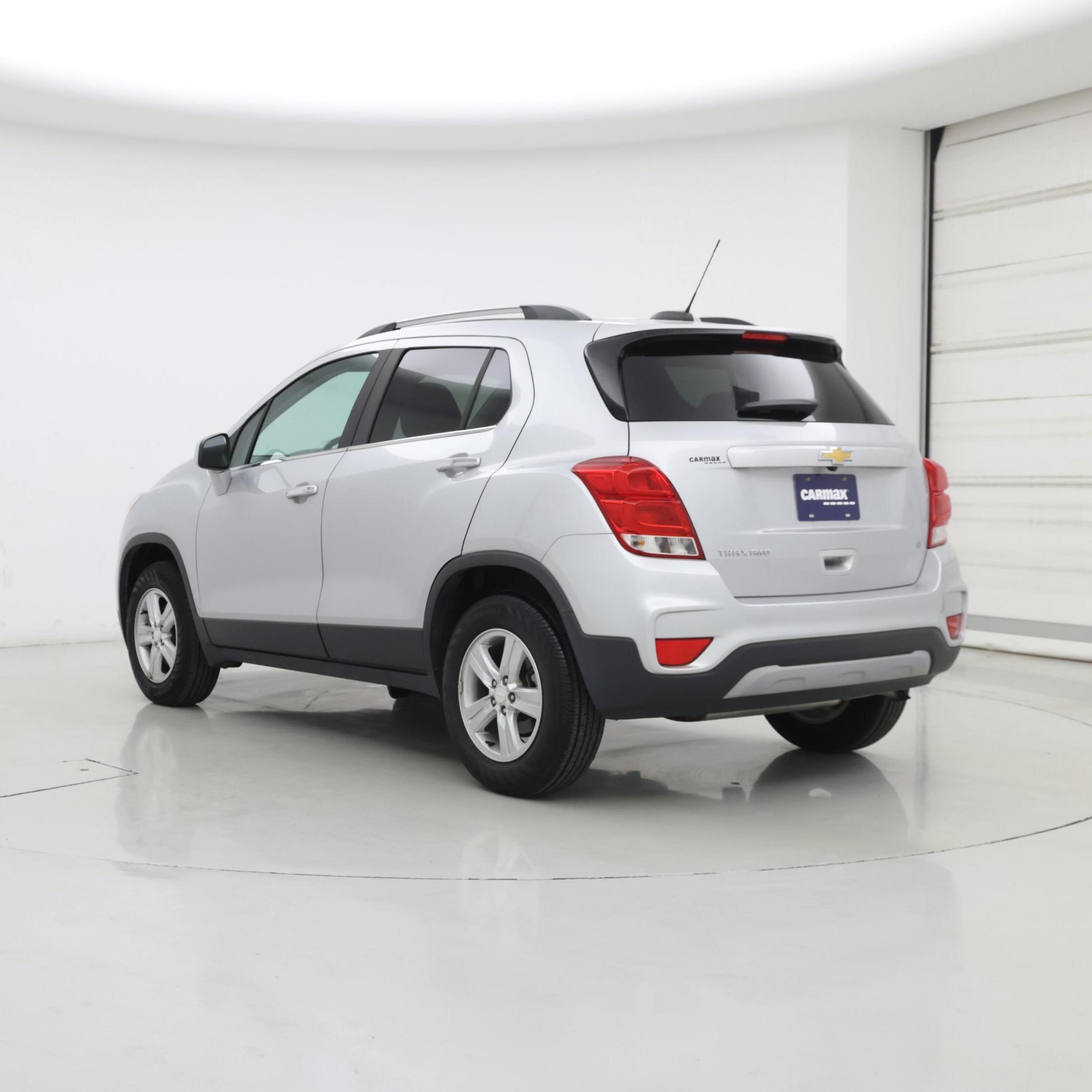 Thumbnail: 2020 Chevrolet Trax - 2