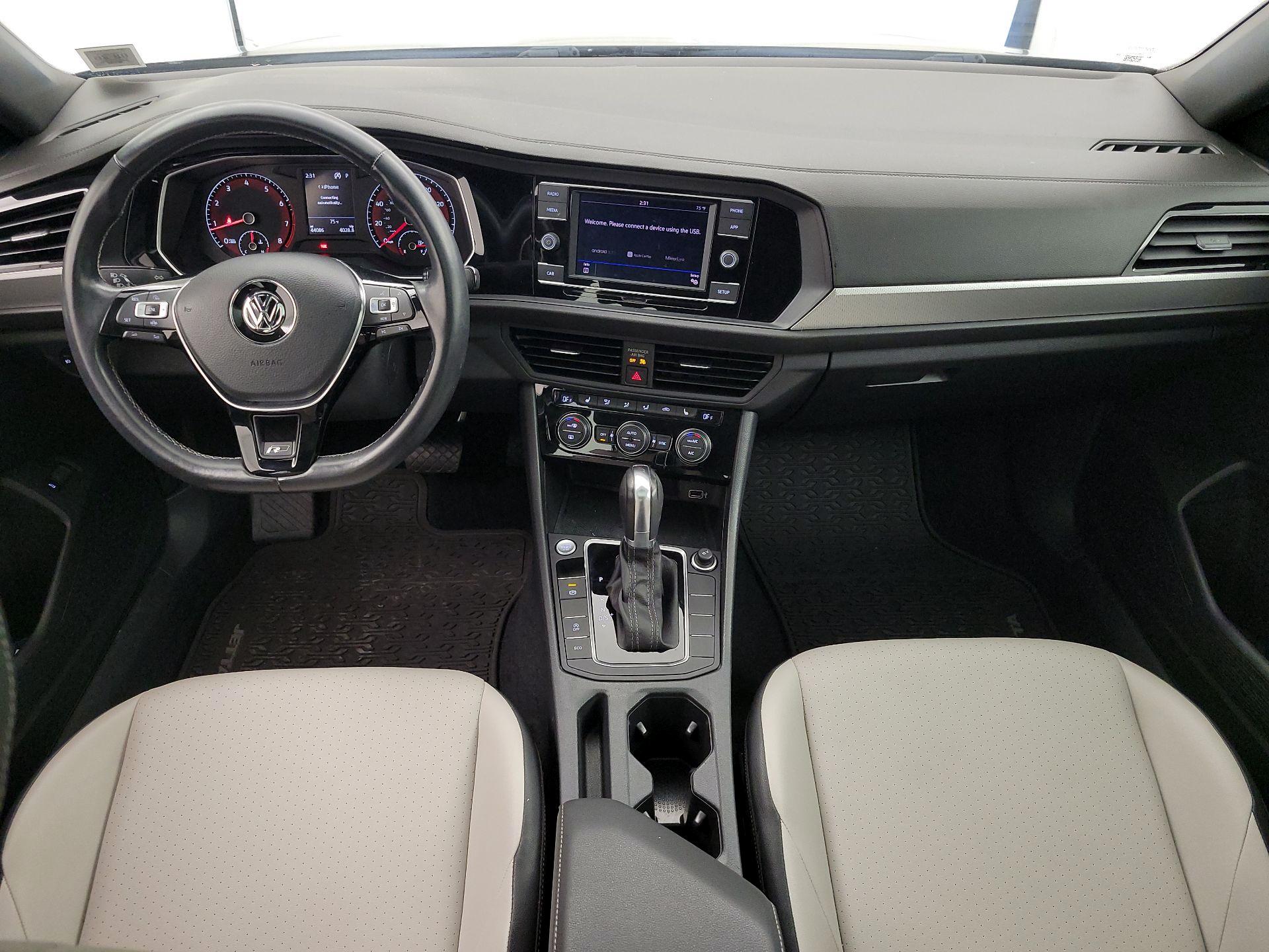 Thumbnail: 2019 Volkswagen Jetta - 9