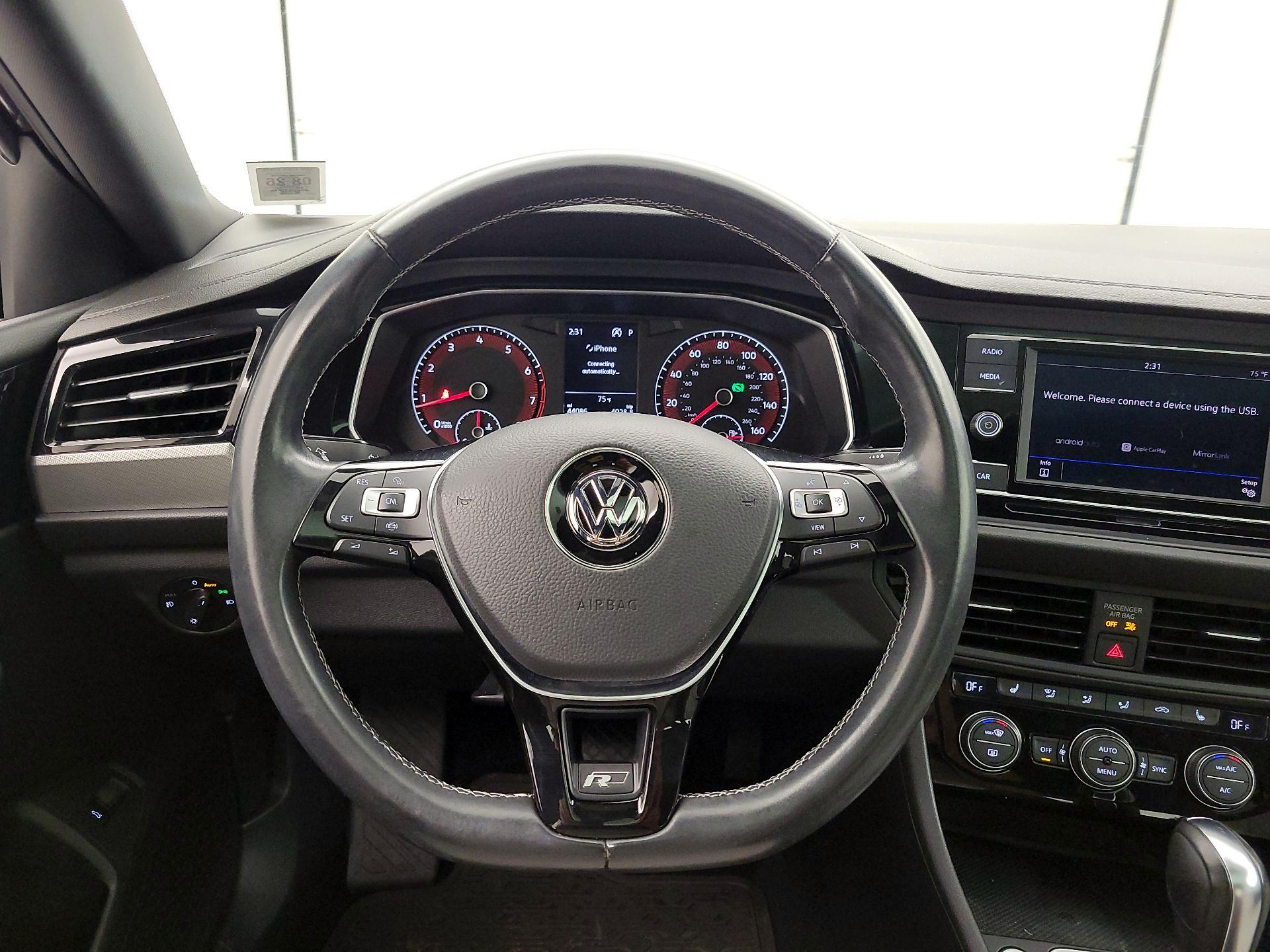 Thumbnail: 2019 Volkswagen Jetta - 10