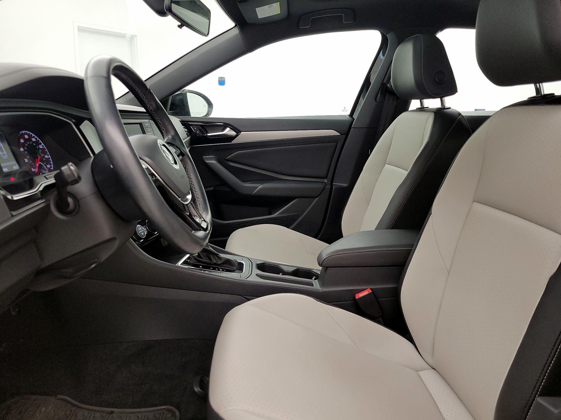 Thumbnail: 2019 Volkswagen Jetta - 11