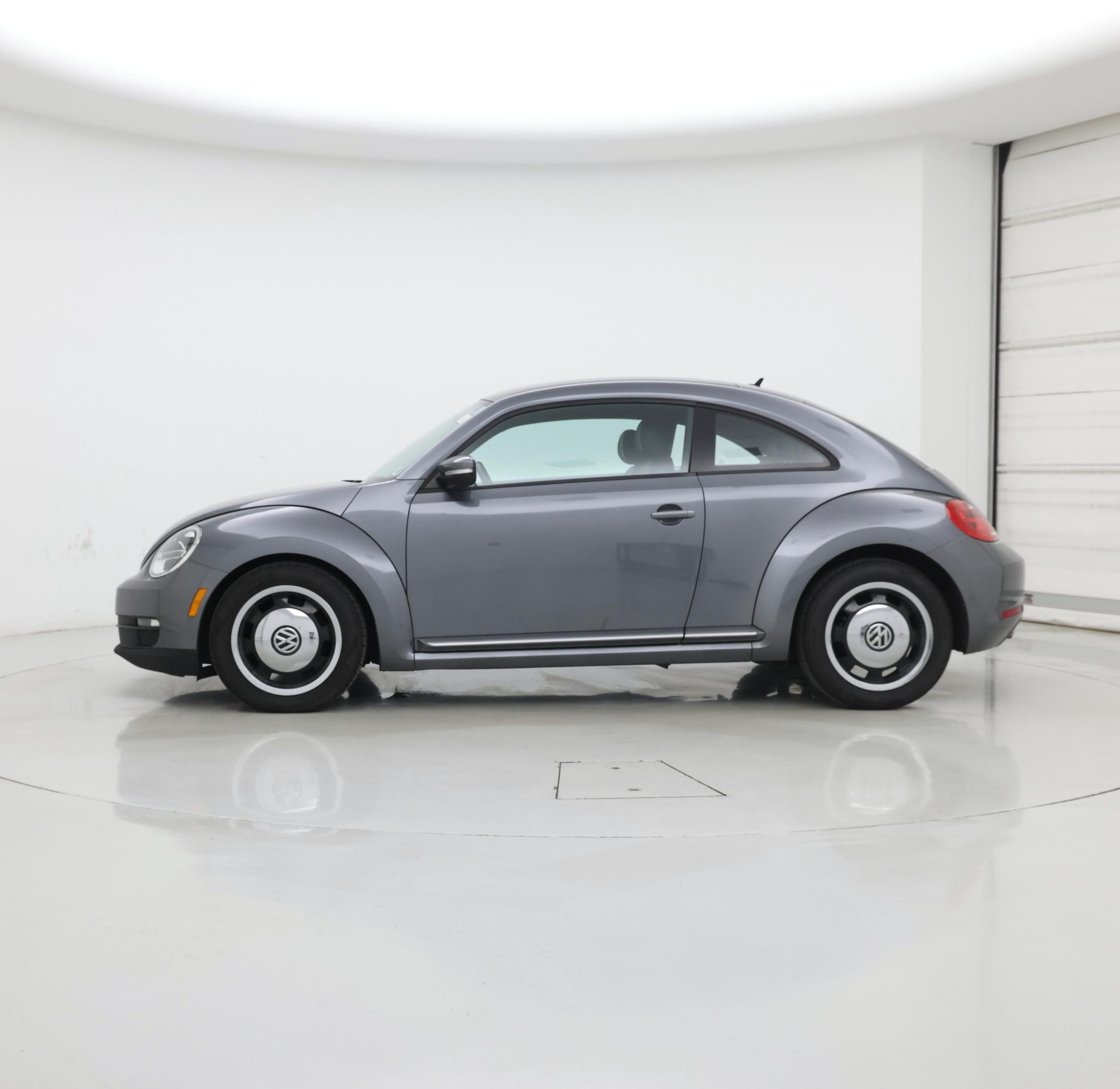 Thumbnail: 2013 Volkswagen Beetle - 3