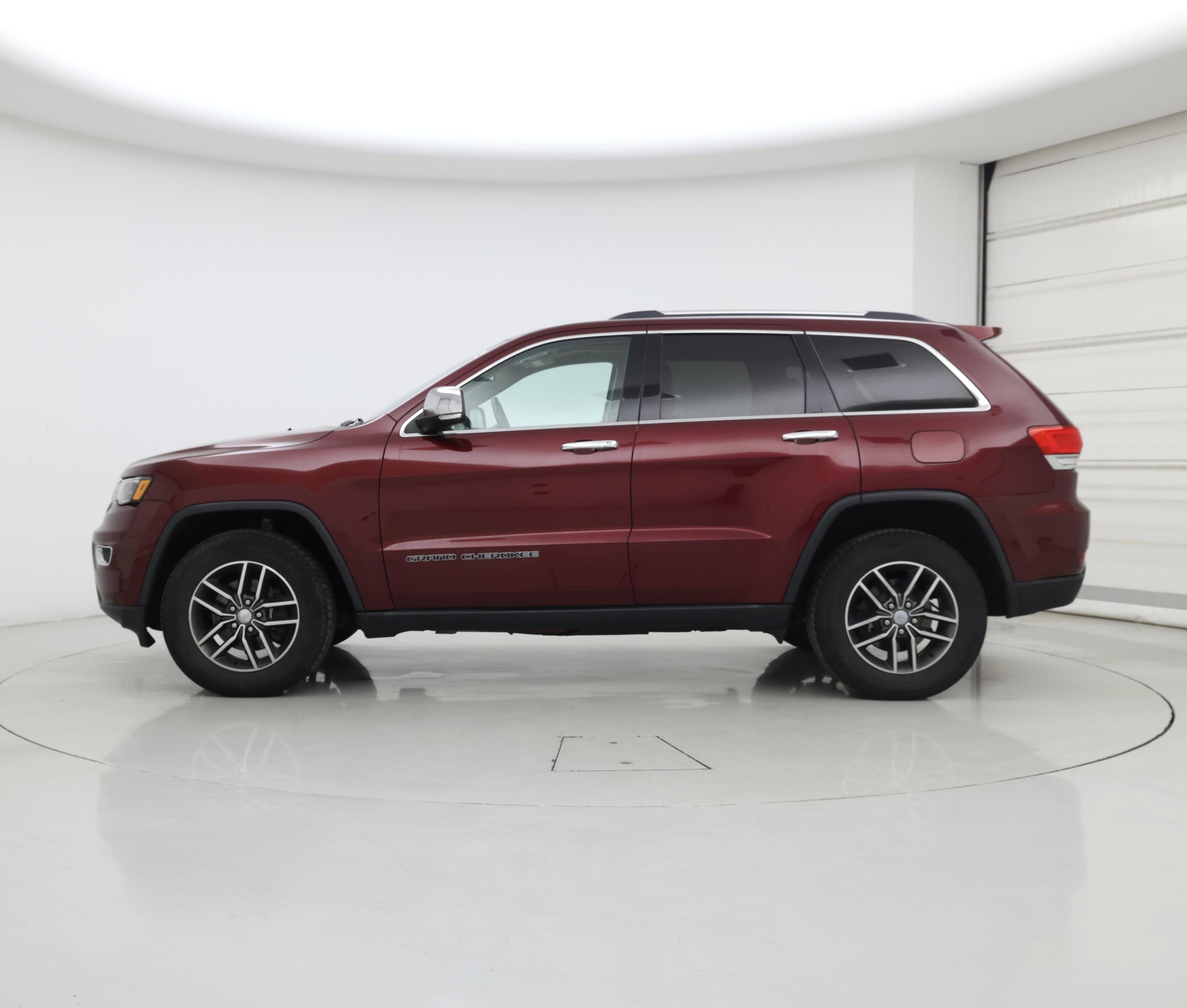 Thumbnail: 2017 Jeep Grand Cherokee - 3