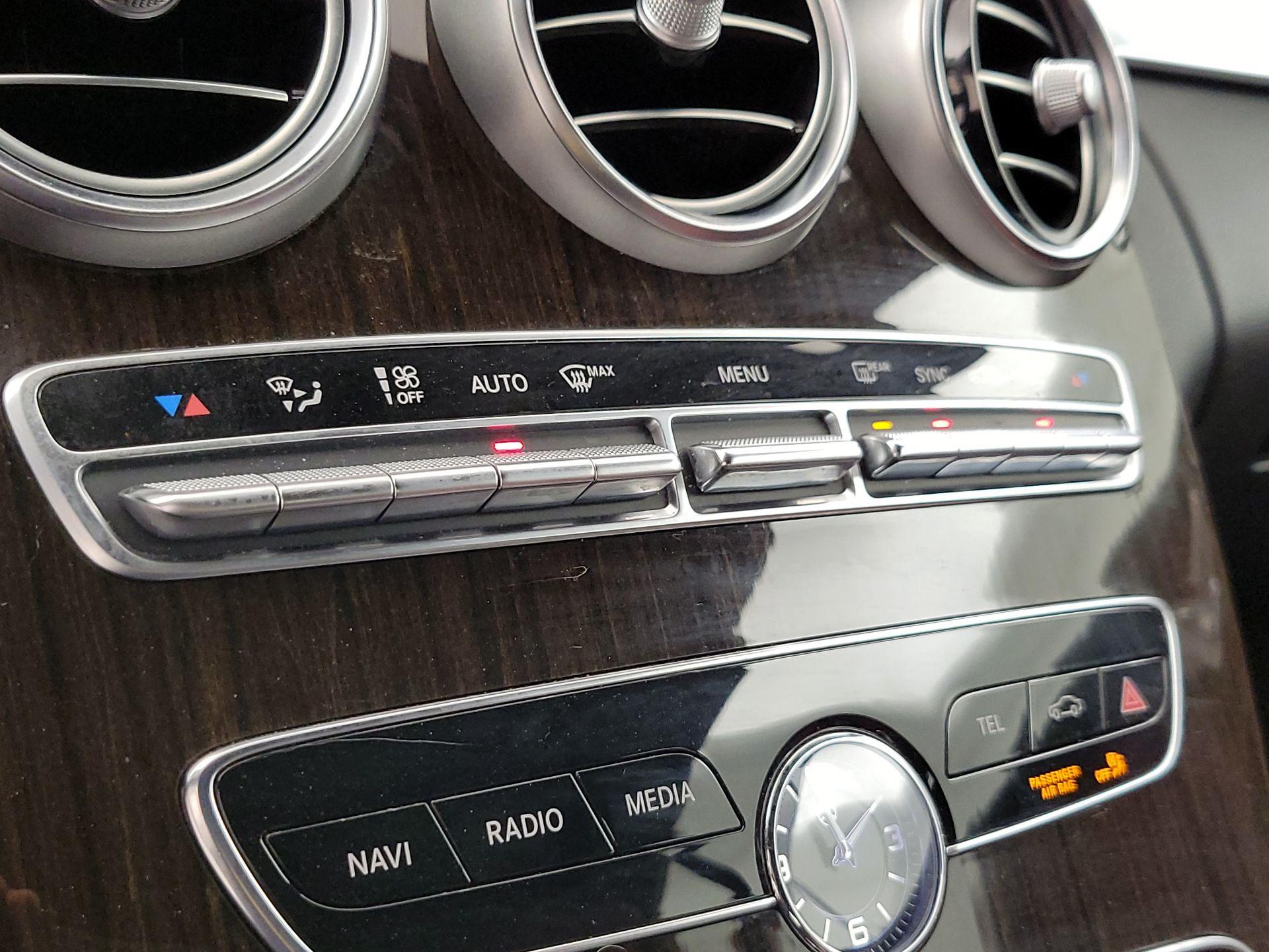 Thumbnail: 2021 Mercedes-Benz C-Class - 17
