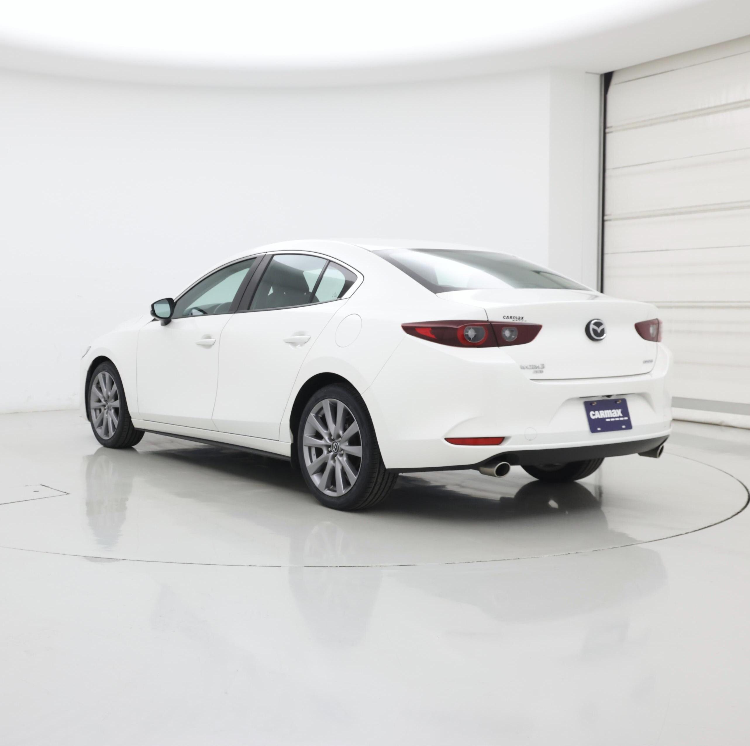Thumbnail: 2022 Mazda Mazda3 - 2