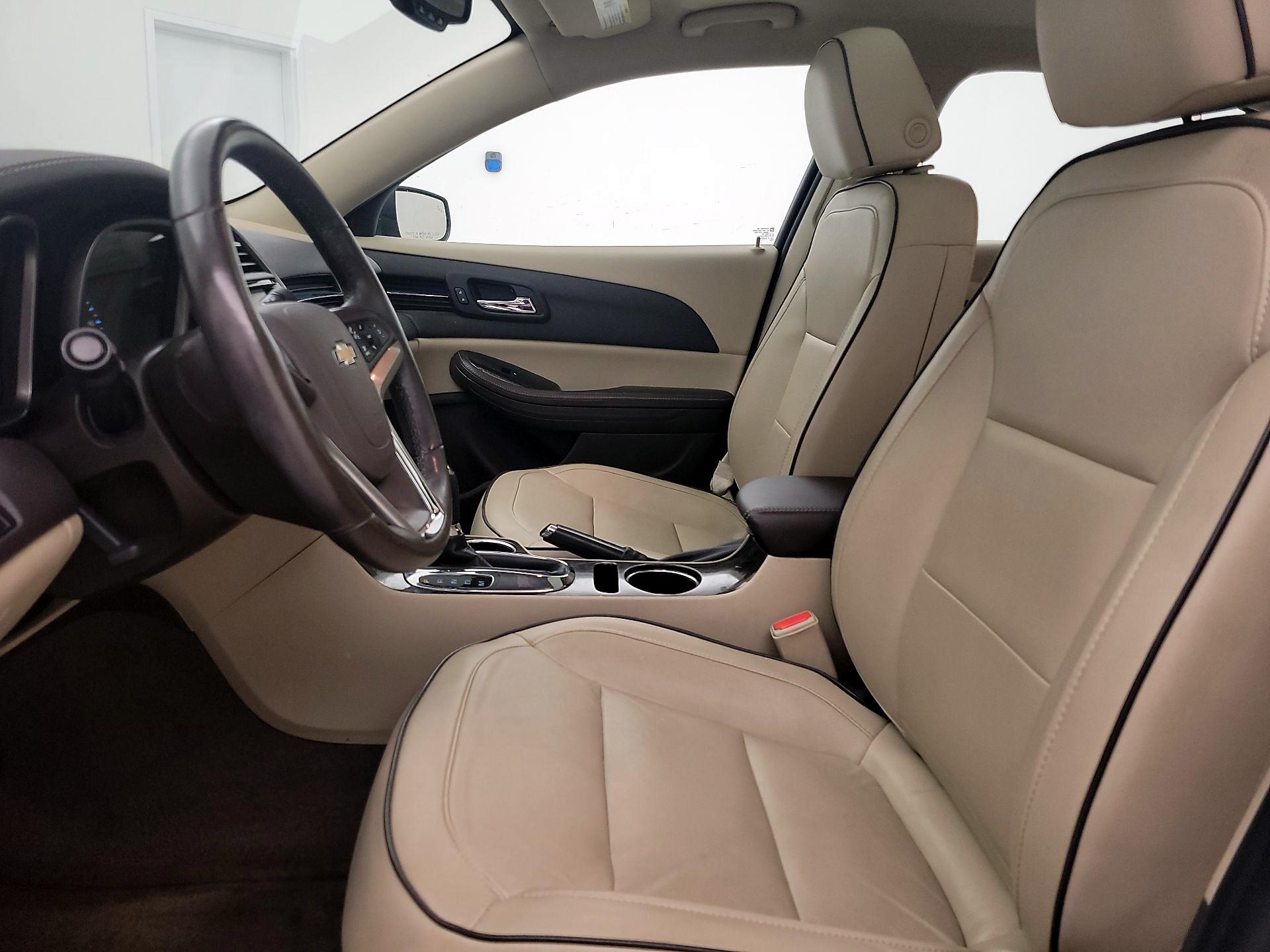 Thumbnail: 2015 Chevrolet Malibu - 11