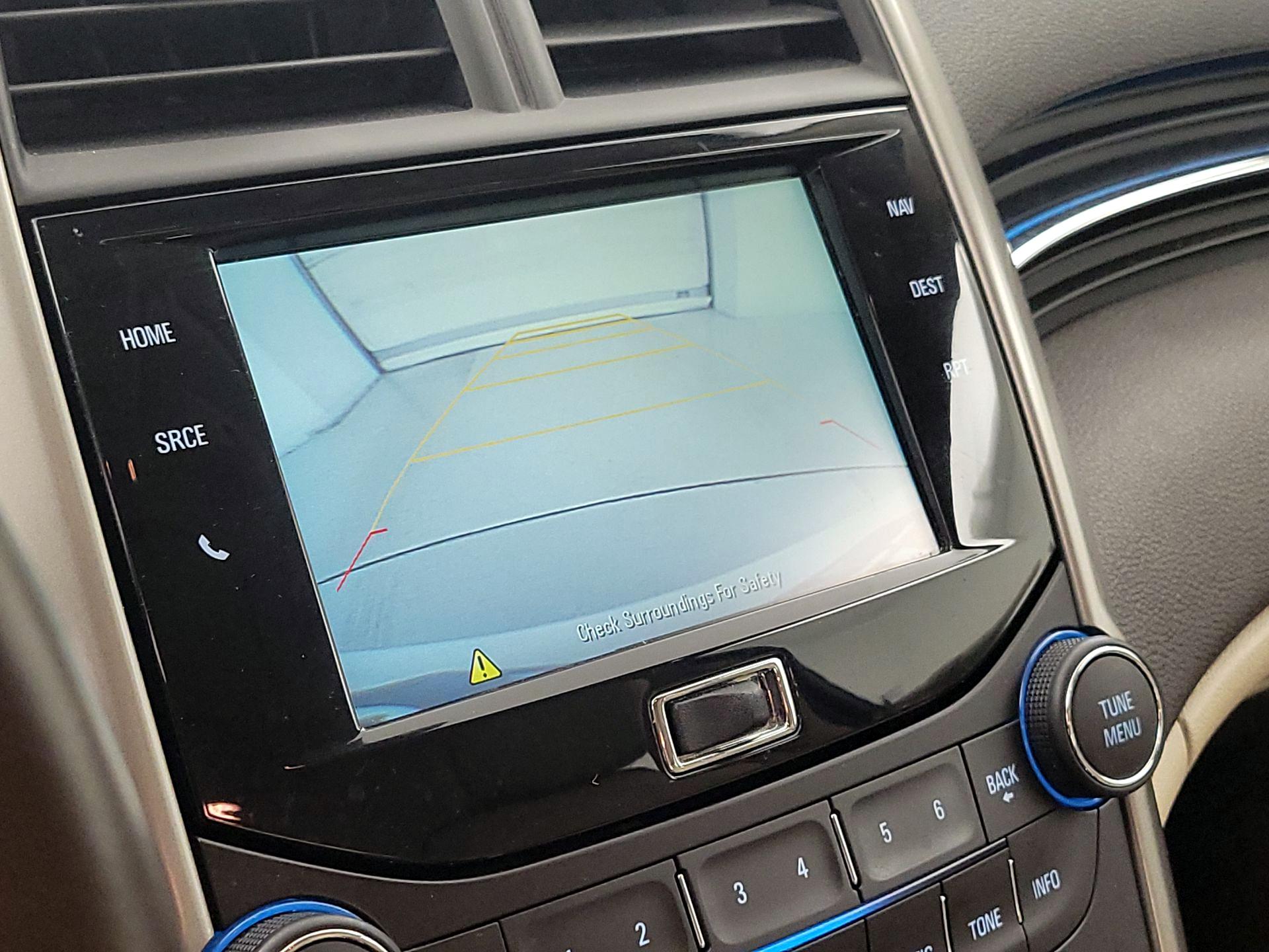 Thumbnail: 2015 Chevrolet Malibu - 15
