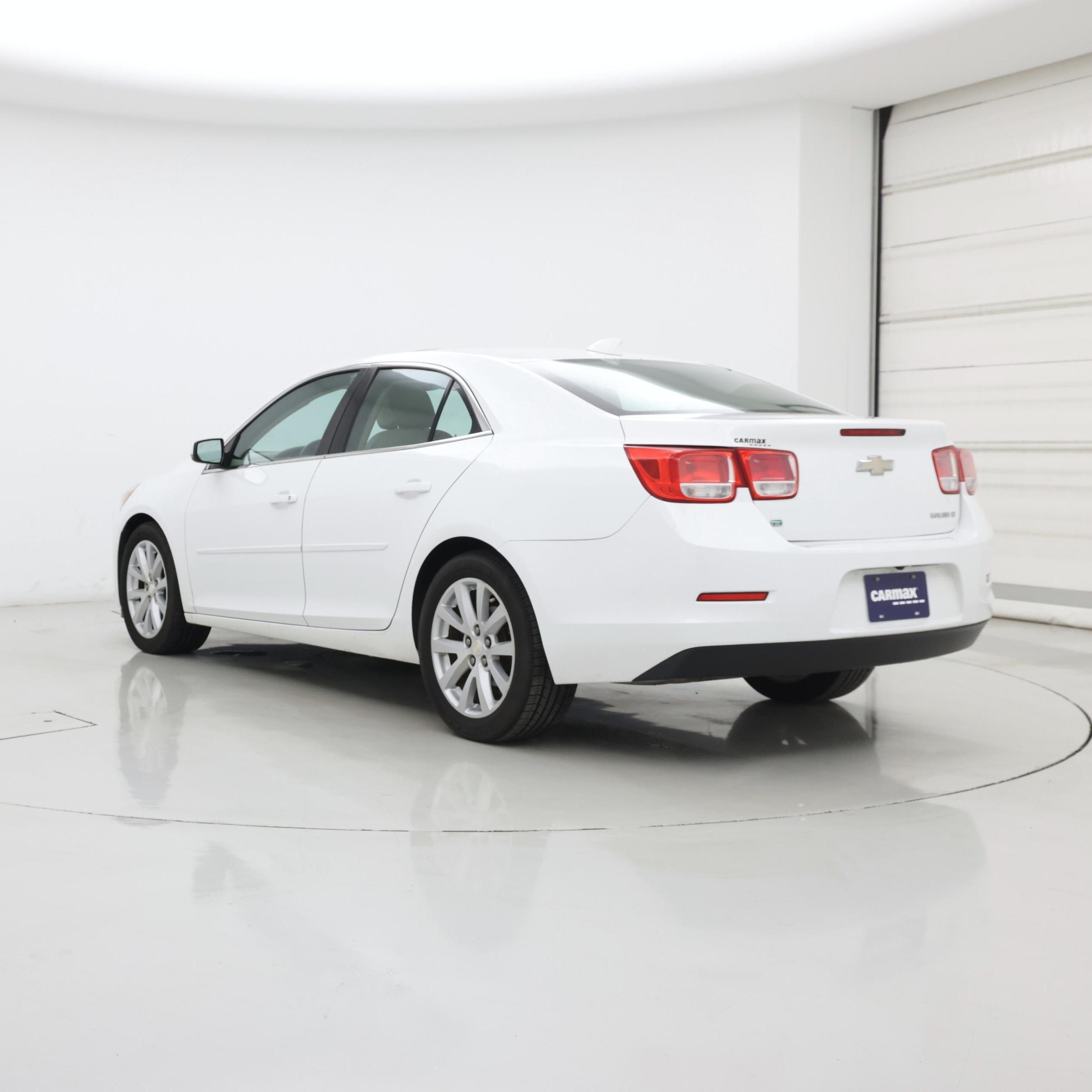 Thumbnail: 2015 Chevrolet Malibu - 2