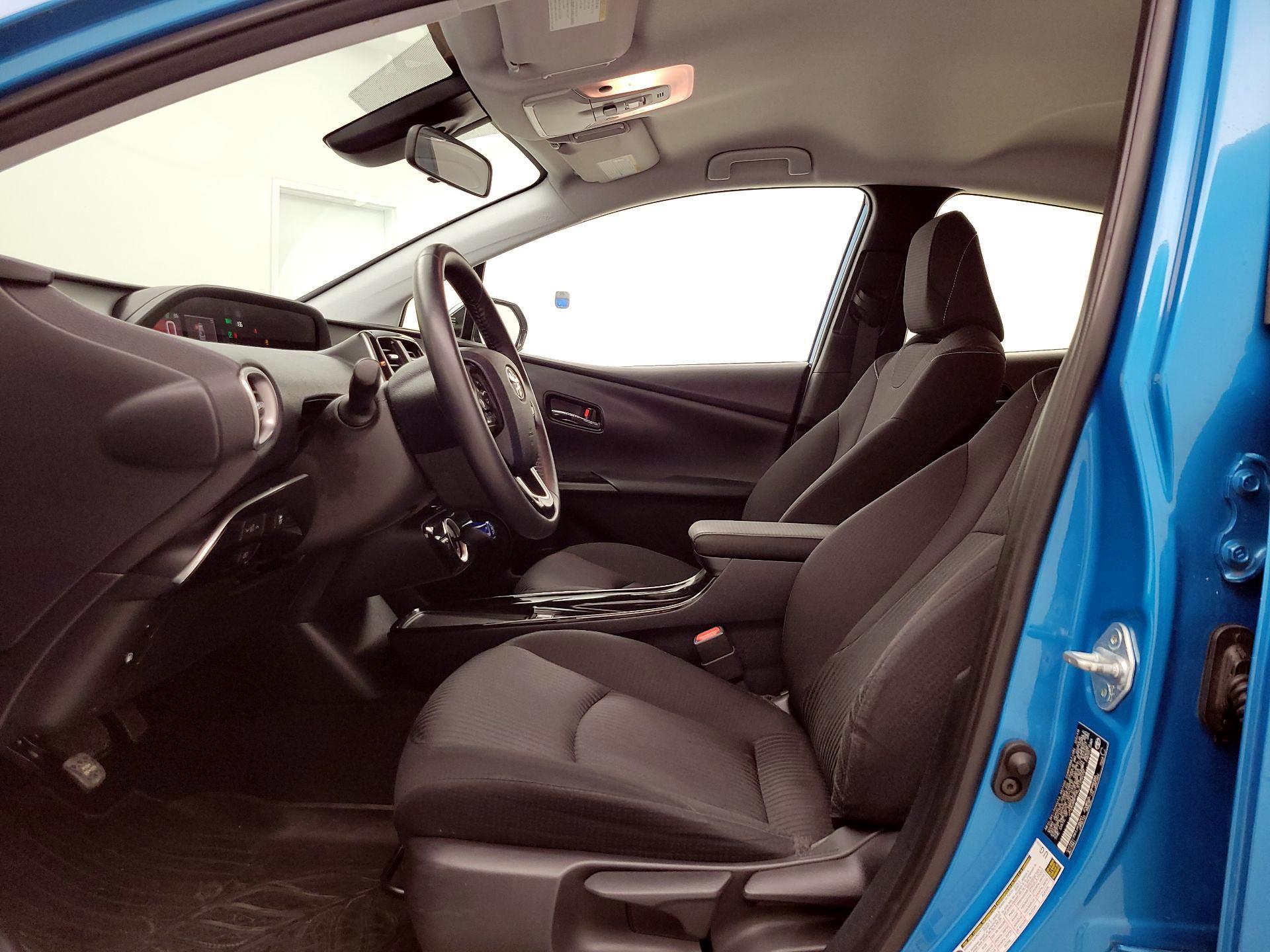 Thumbnail: 2020 Toyota Prius Prime - 11