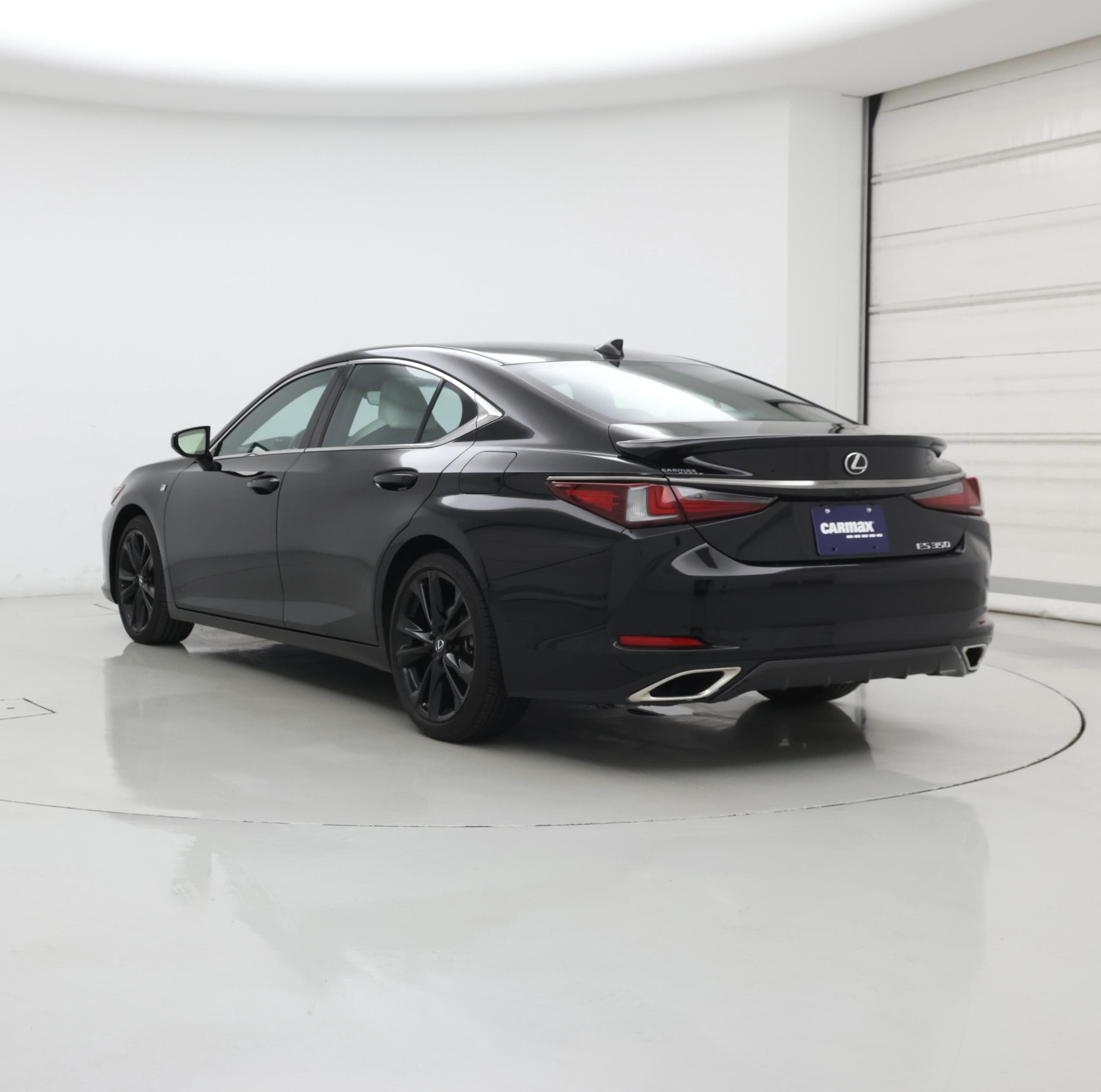 Thumbnail: 2022 Lexus ES - 2