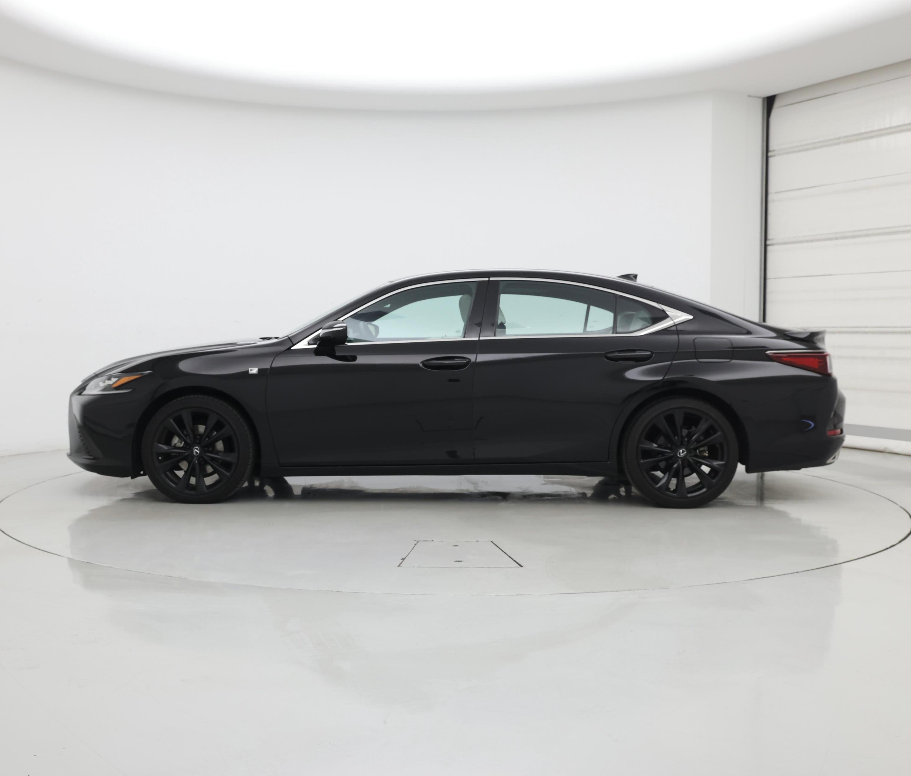 Thumbnail: 2022 Lexus ES - 3