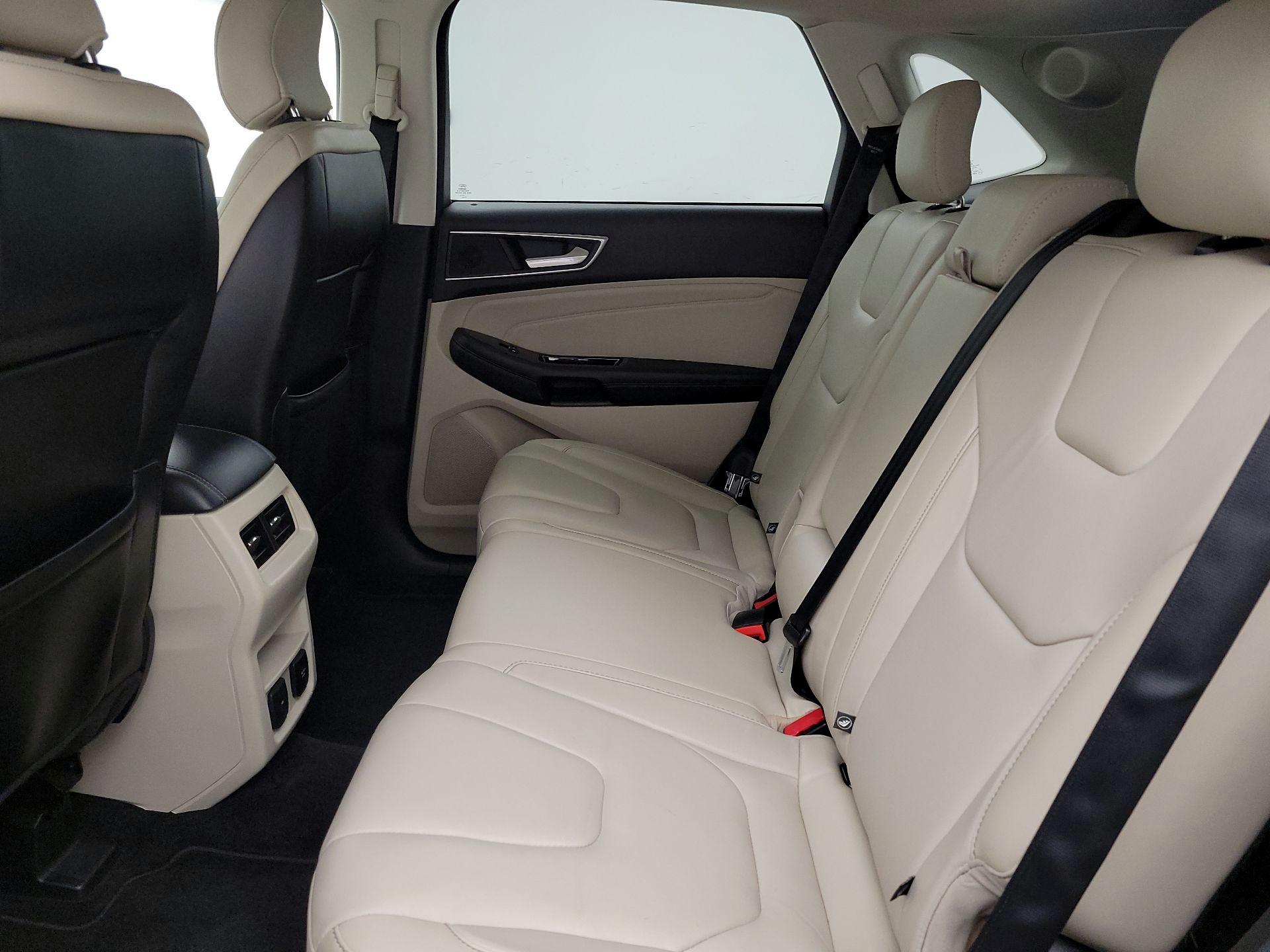 Thumbnail: 2018 Ford Edge - 20