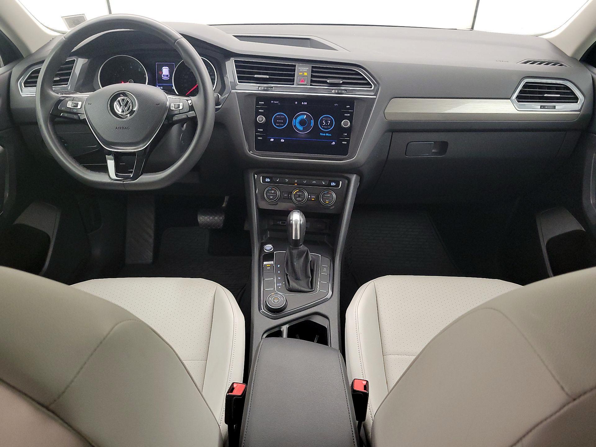 Thumbnail: 2020 Volkswagen Tiguan - 9