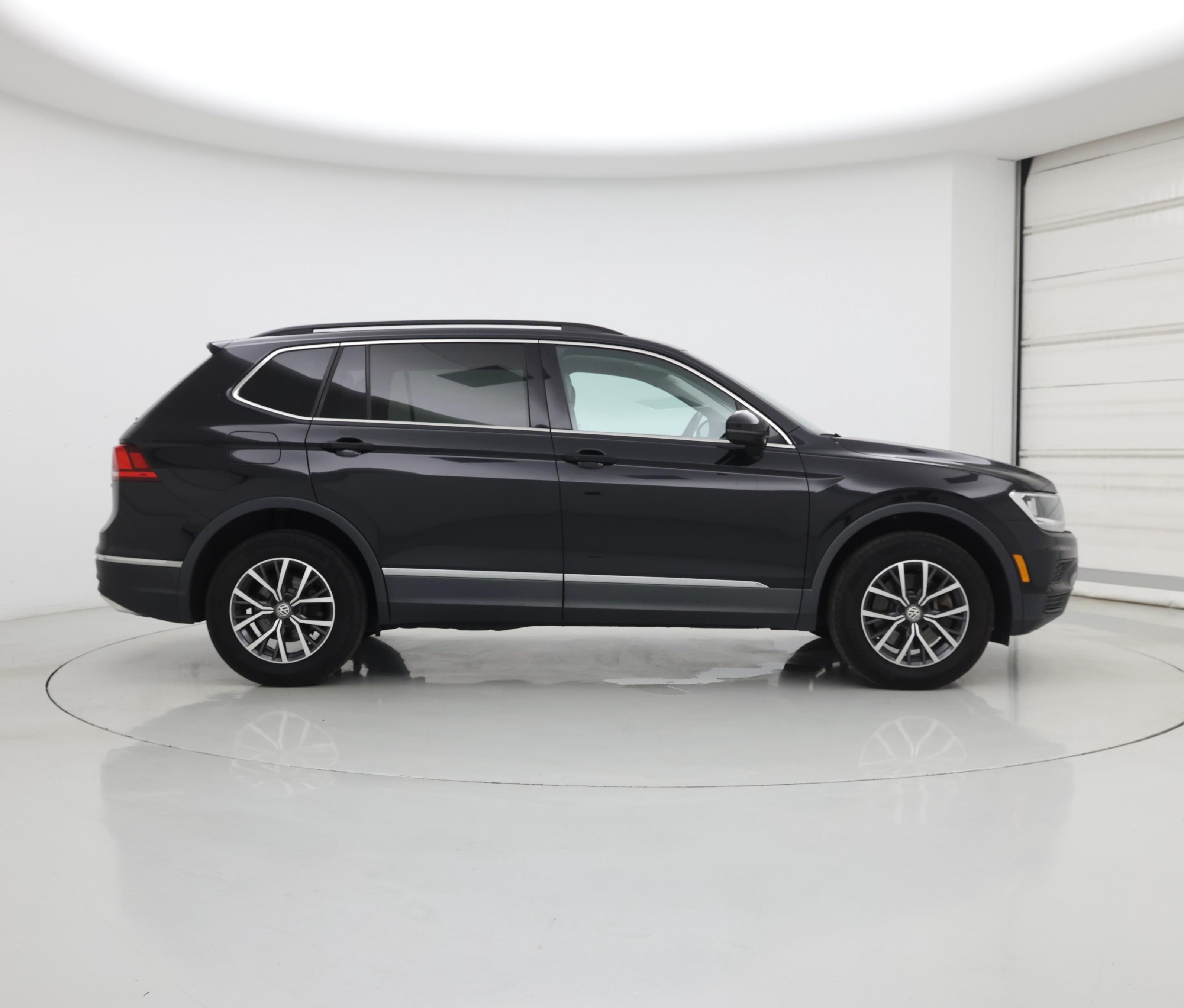Thumbnail: 2020 Volkswagen Tiguan - 7