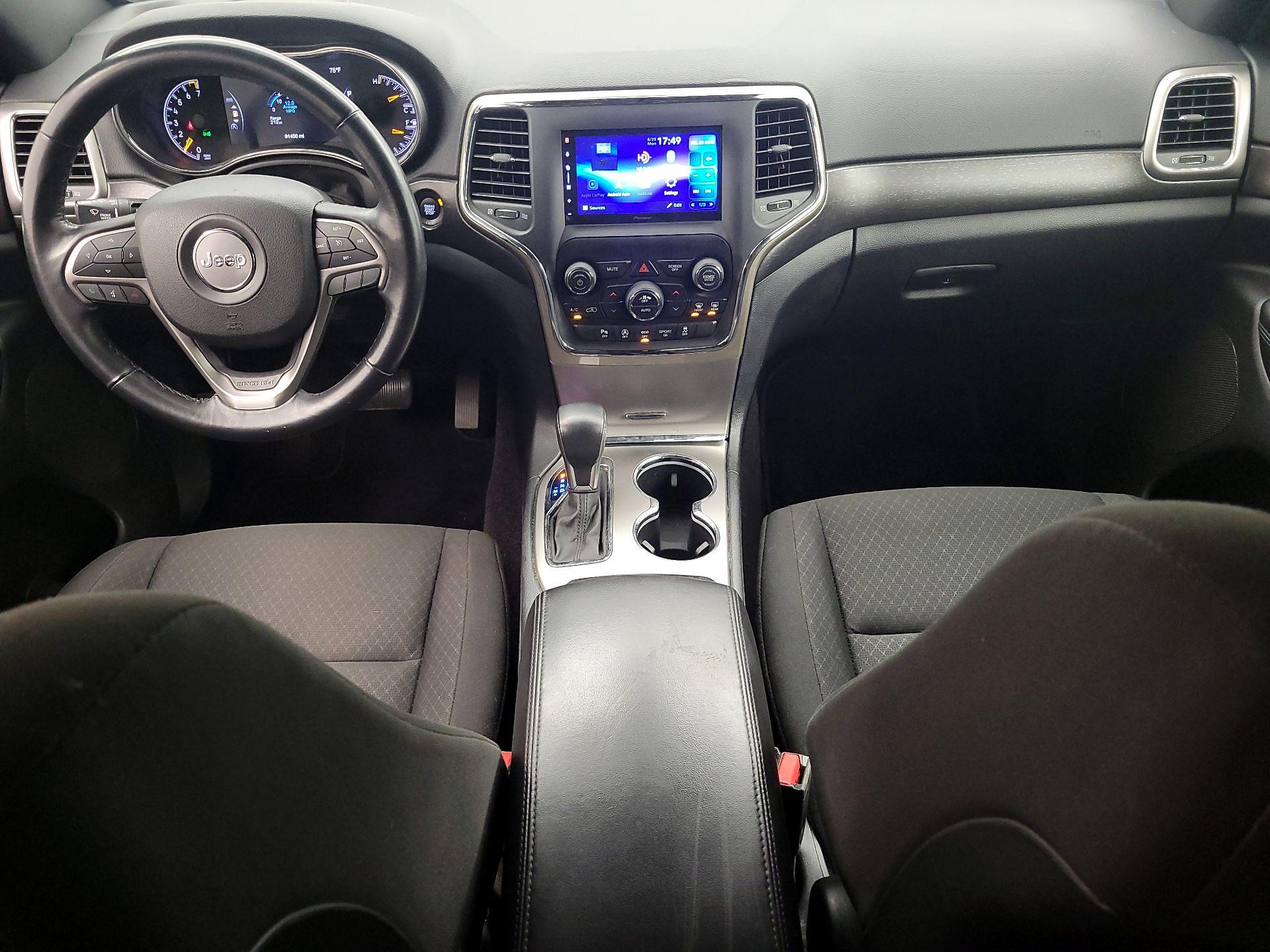 Thumbnail: 2018 Jeep Grand Cherokee - 9
